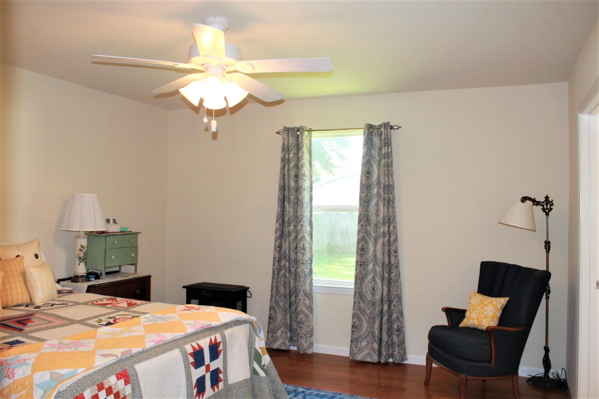 COUNTRYVIEW ESTATES 5TH ADDN - Residential