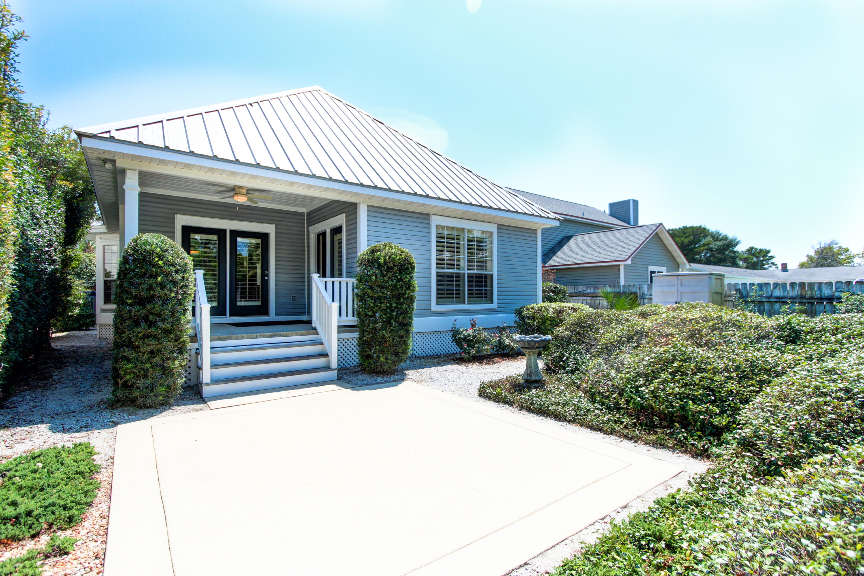 CRYSTAL BEACH - Residential