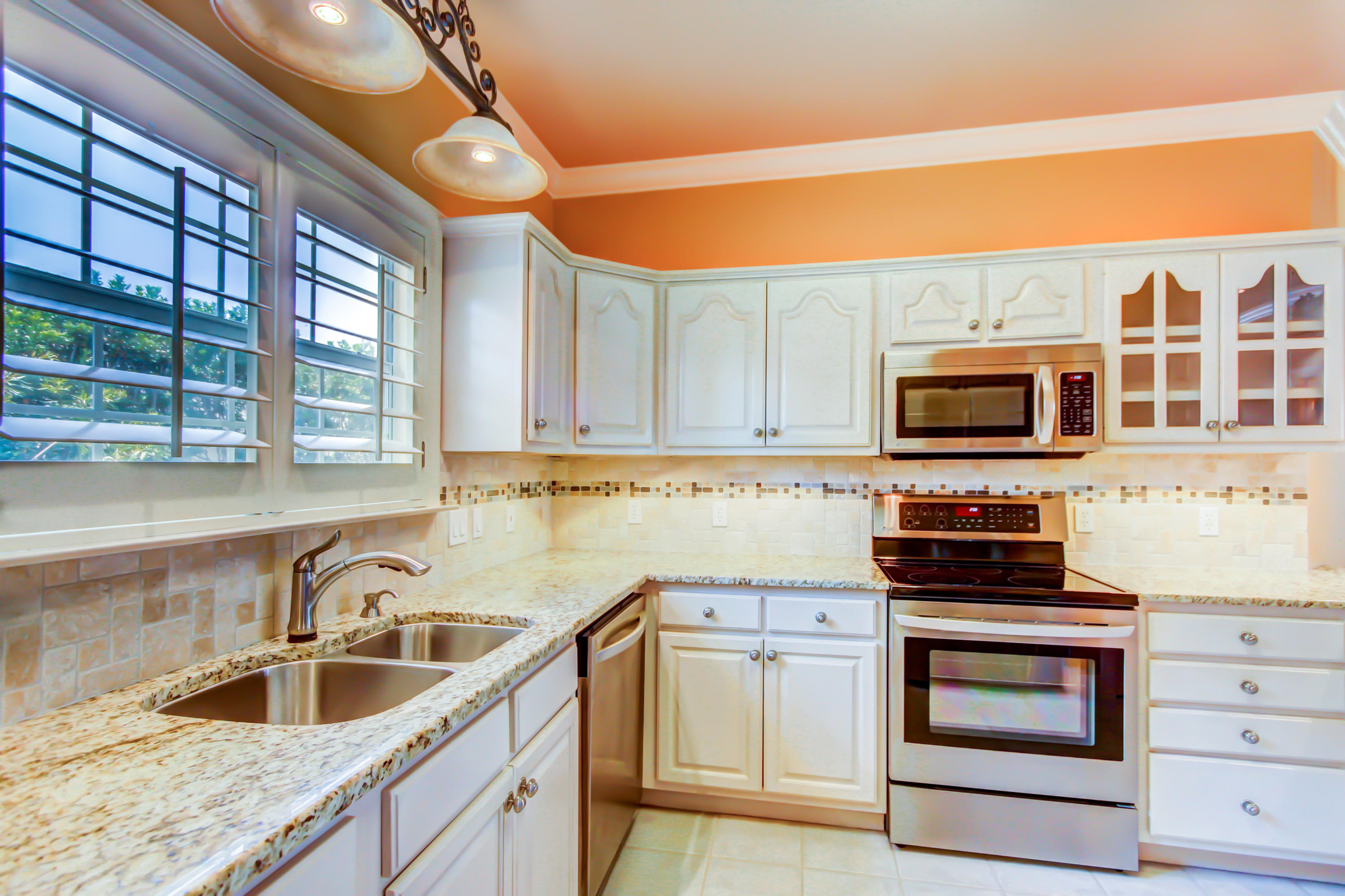 CRYSTAL BEACH - Residential