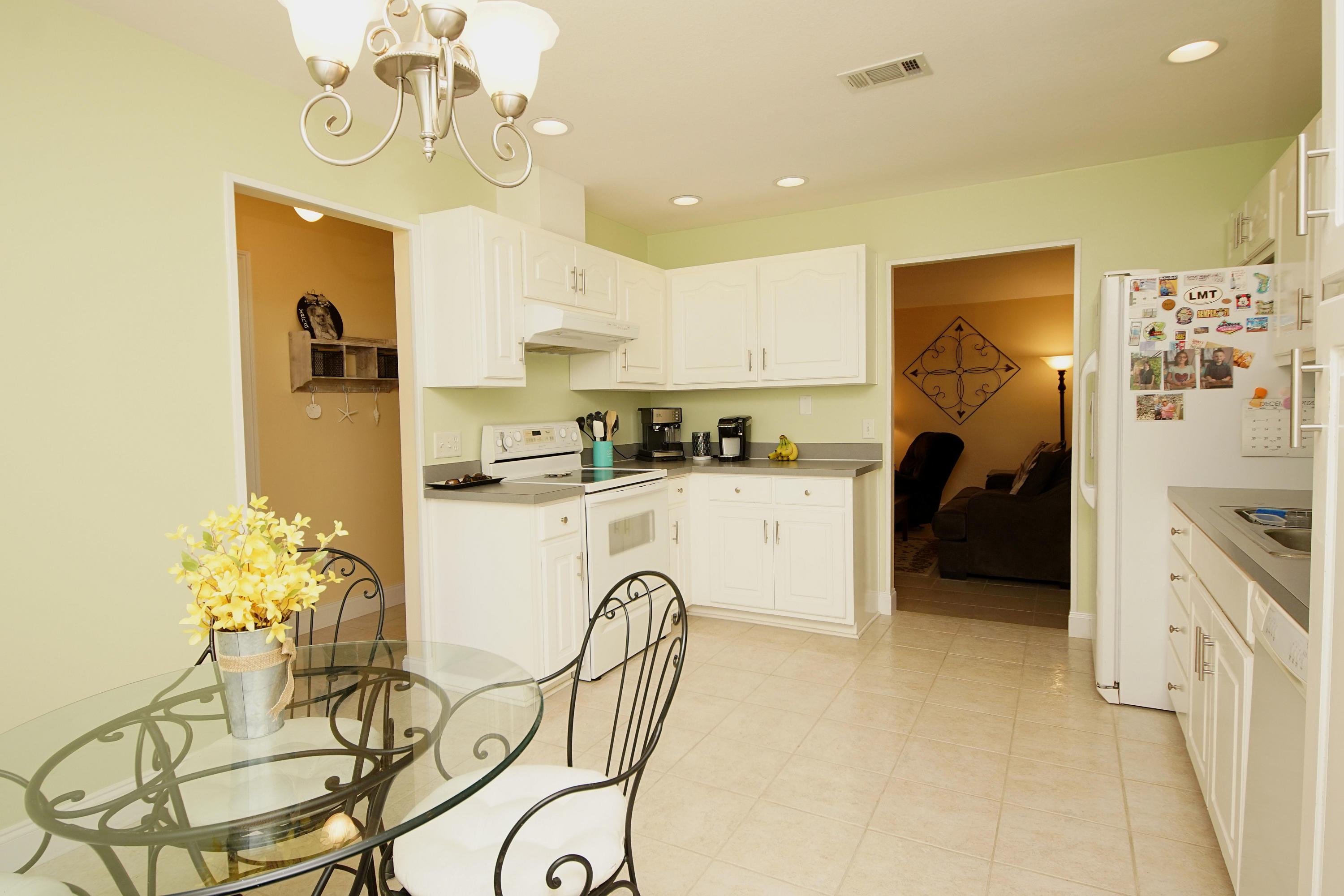 OAKRIDGE MANOR - Residential