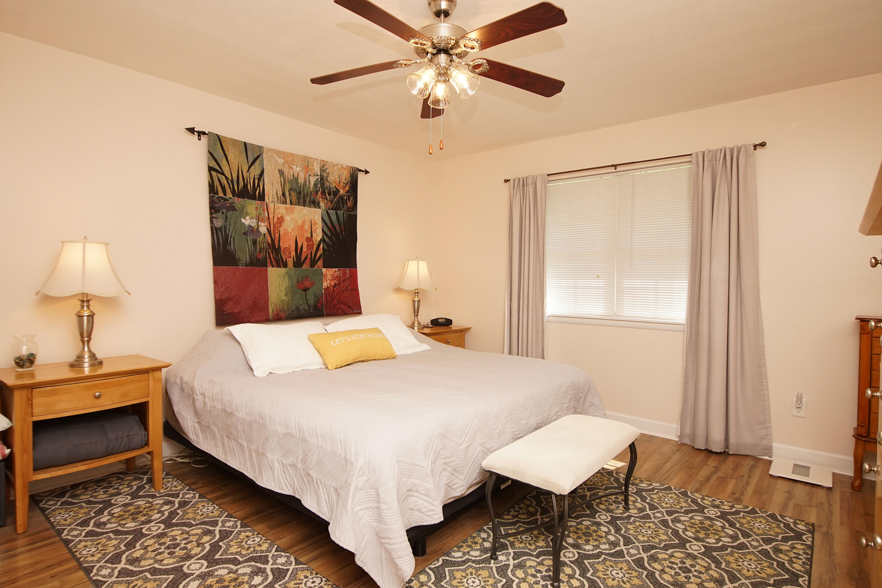 OAKRIDGE MANOR - Residential