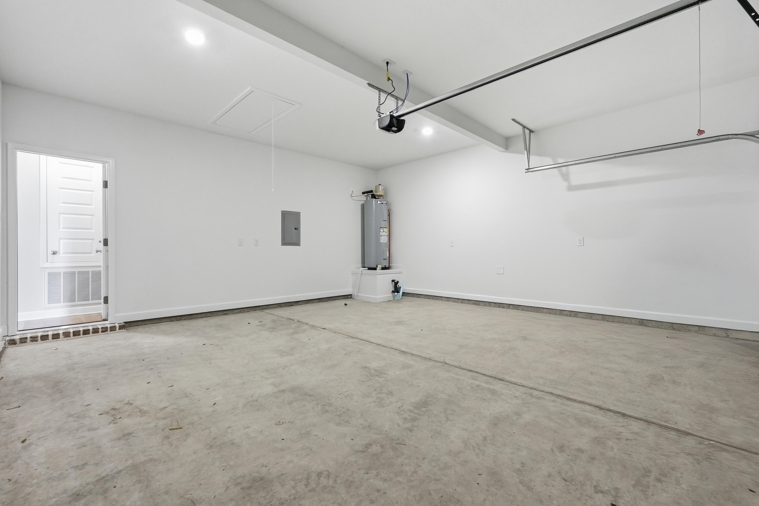 MCCARTHY ESTATES - Residential