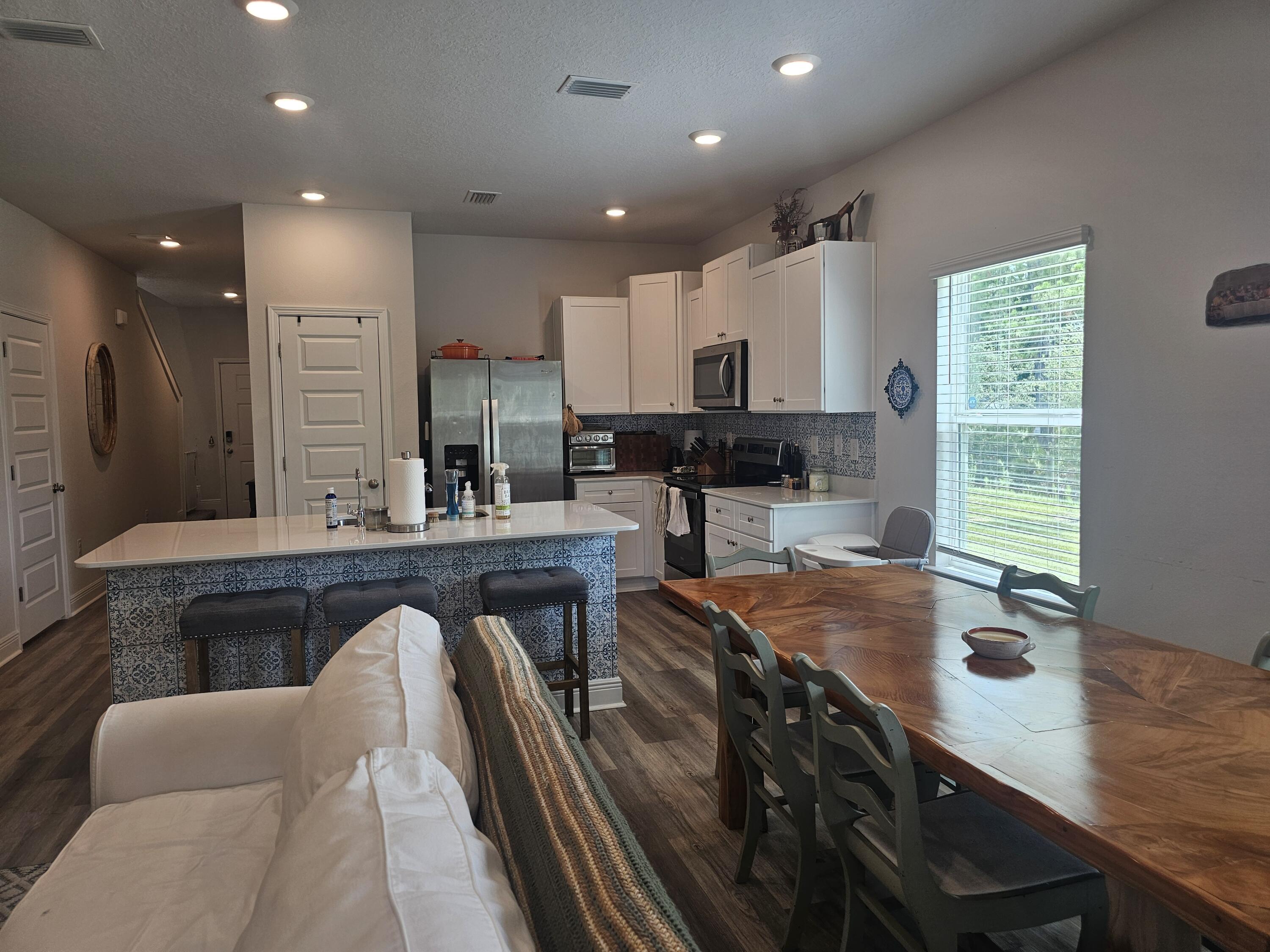 BRITTANY OAKS VILLAS - Residential Lease
