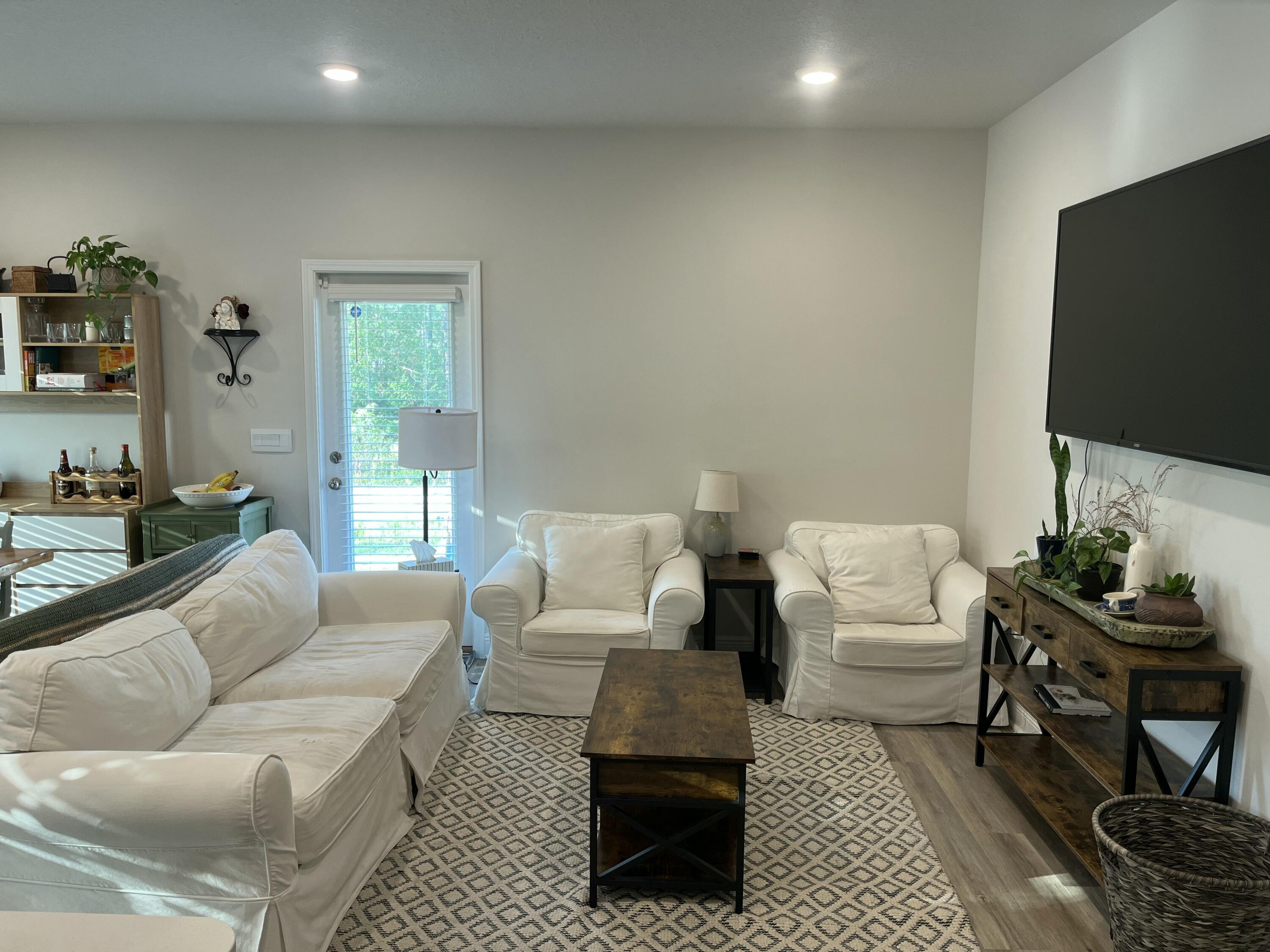 BRITTANY OAKS VILLAS - Residential Lease