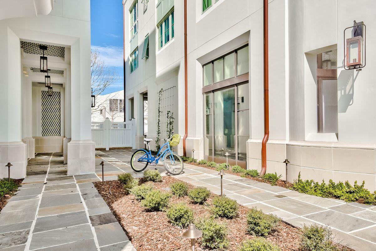 ALYS BEACH - Residential