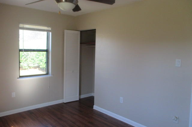 3RD ADD PARK PLACE E 100FT. OF LOT 5 BLK 12 - Residential Lease