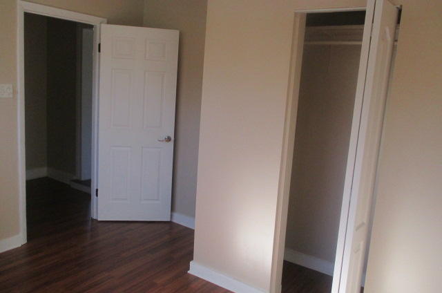 3RD ADD PARK PLACE E 100FT. OF LOT 5 BLK 12 - Residential Lease