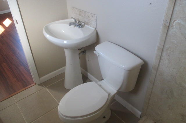 3RD ADD PARK PLACE E 100FT. OF LOT 5 BLK 12 - Residential Lease