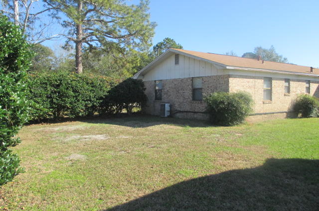 3RD ADD PARK PLACE E 100FT. OF LOT 5 BLK 12 - Residential Lease