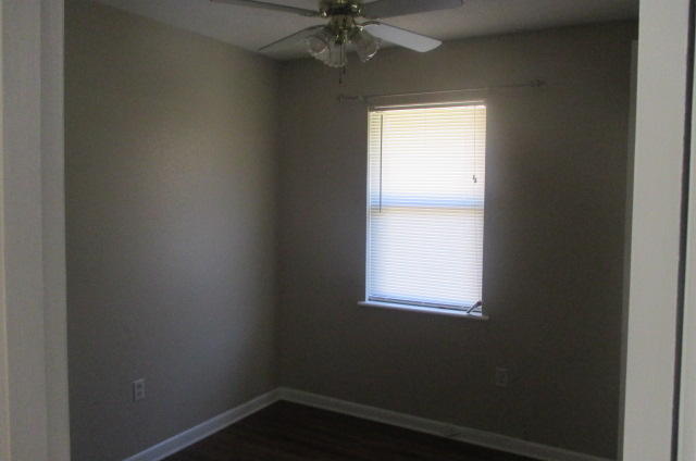 3RD ADD PARK PLACE E 100FT. OF LOT 5 BLK 12 - Residential Lease