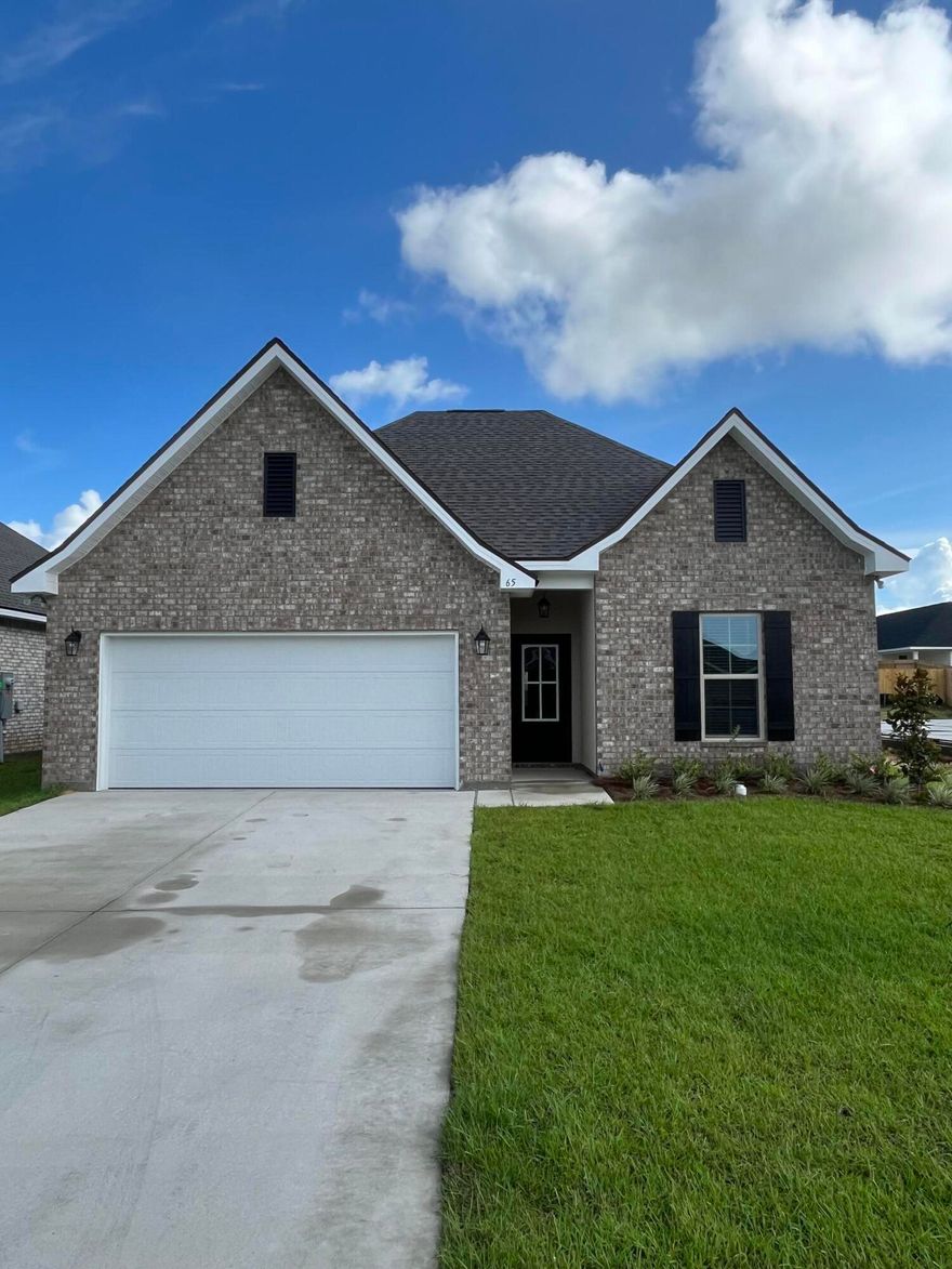 Awesome builder rate plus FREE window blinds. Restrictions apply.The FALKNER III A in The Bluffs at Lafayette community offers a 4 bedroom, 3 full bathroom open design. Upgrades added (list attached).Special Features: double vanity, garden tub, separate shower, and walk-in closet in master suite, double vanity in 2nd bath, en suite bath in bed 4, kitchen island, walk-in pantry, covered rear porch, recessed lighting, crown molding, ceiling fans in living and master, framed mirrors, smoke and carbon monoxide detectors, landscaping, architectural 30-year shingles, flood lights, and more!Energy Efficient Features: tankless gas water heater, kitchen appliance package with gas range, vinyl low E windows, and more! Energy Star Partner.