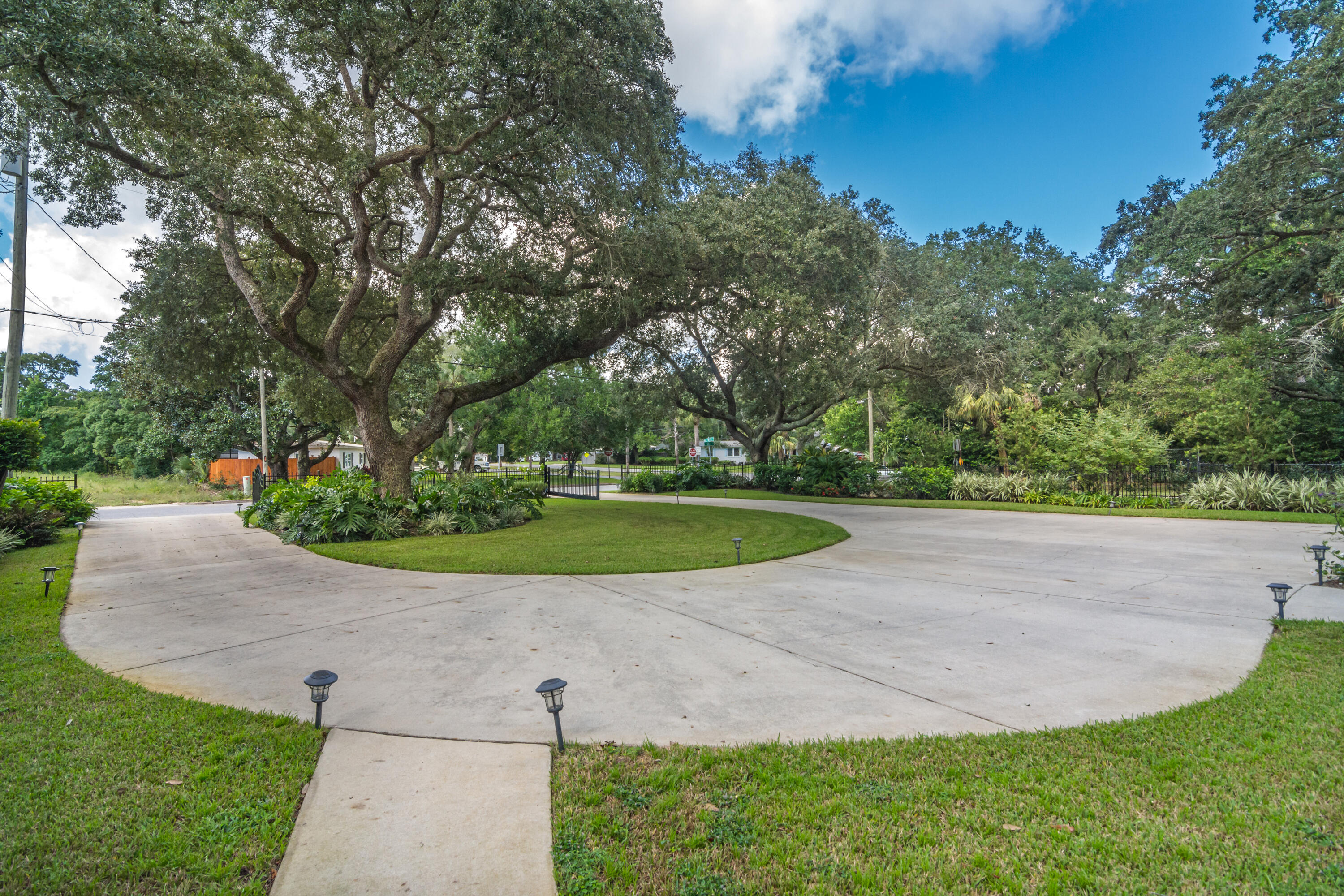 Elliots Point - Residential