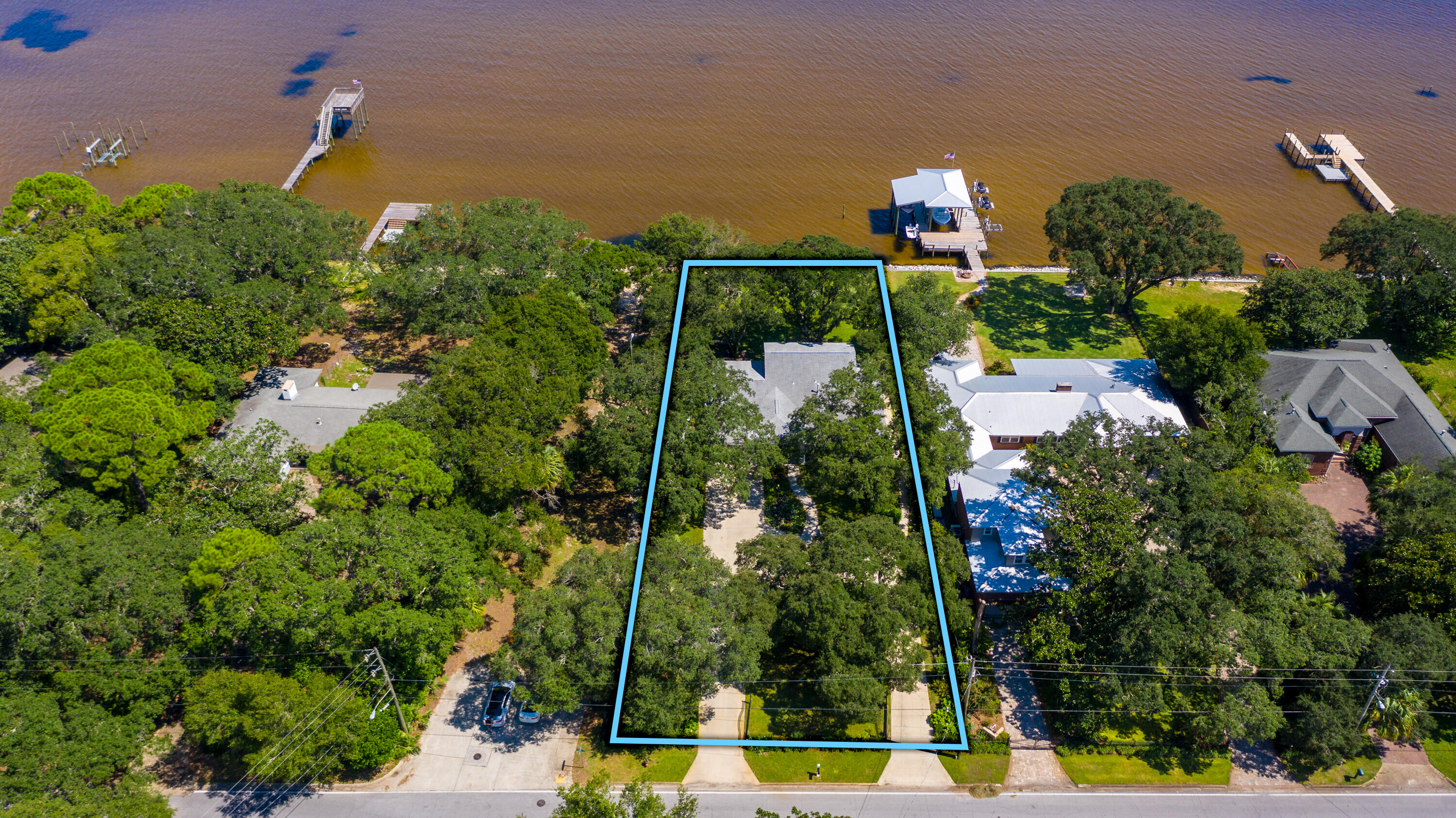 Elliots Point - Residential