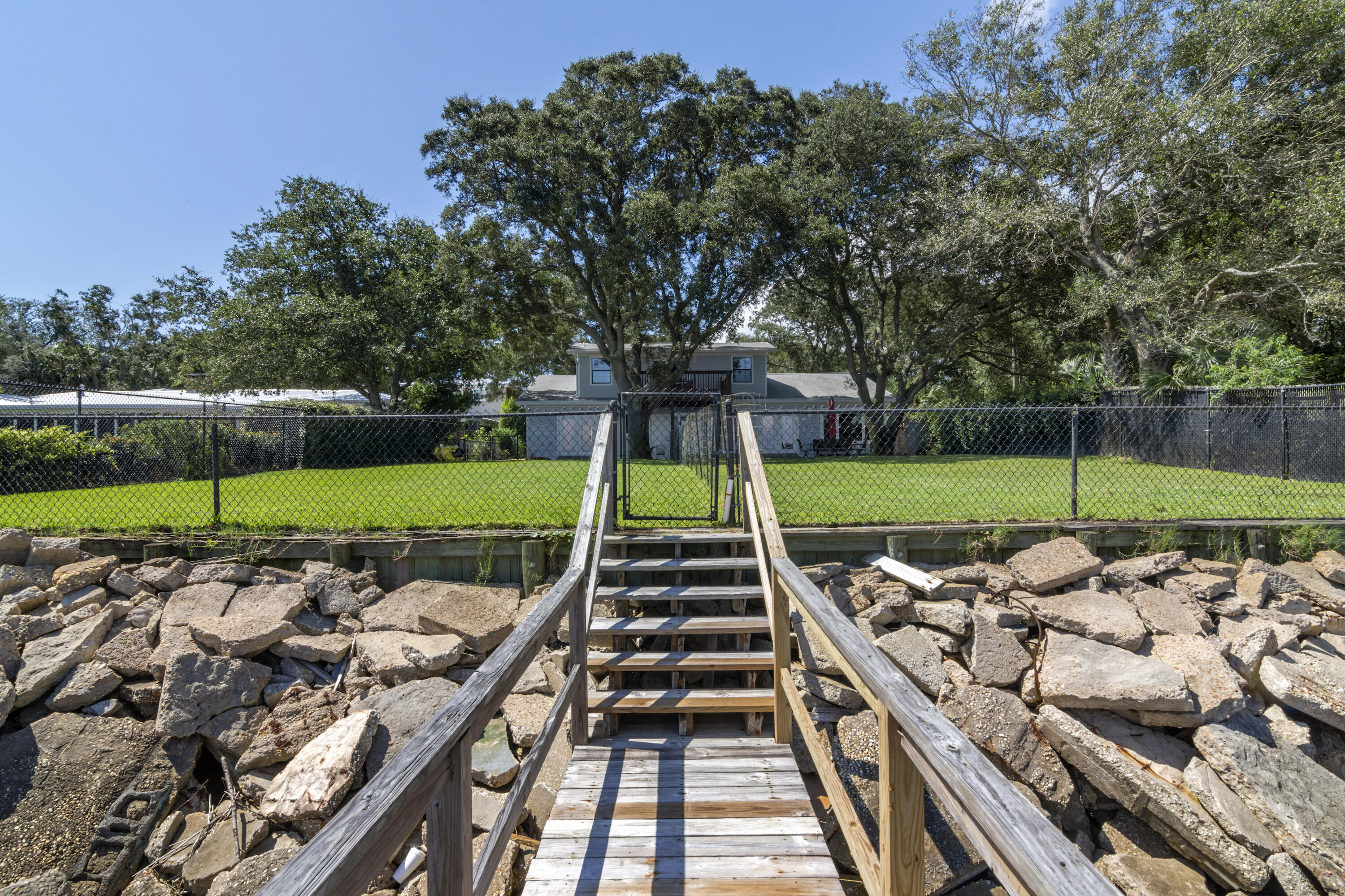 Elliots Point - Residential