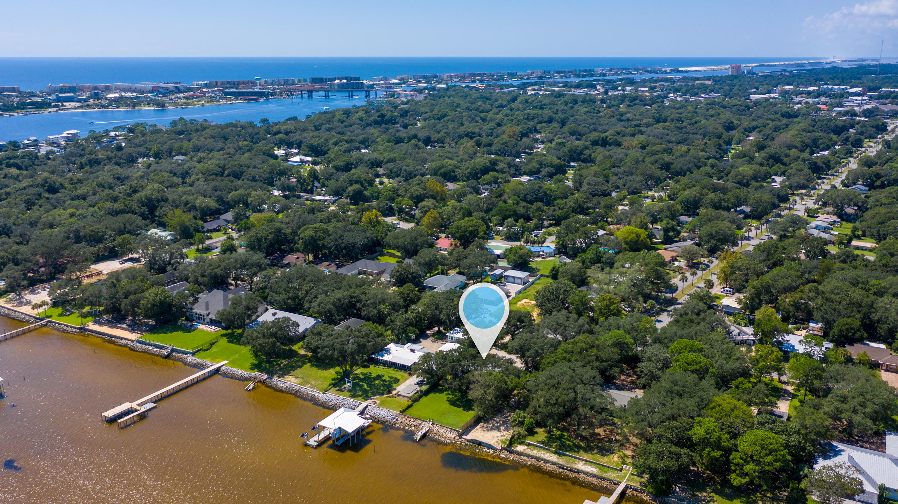 Elliots Point - Residential