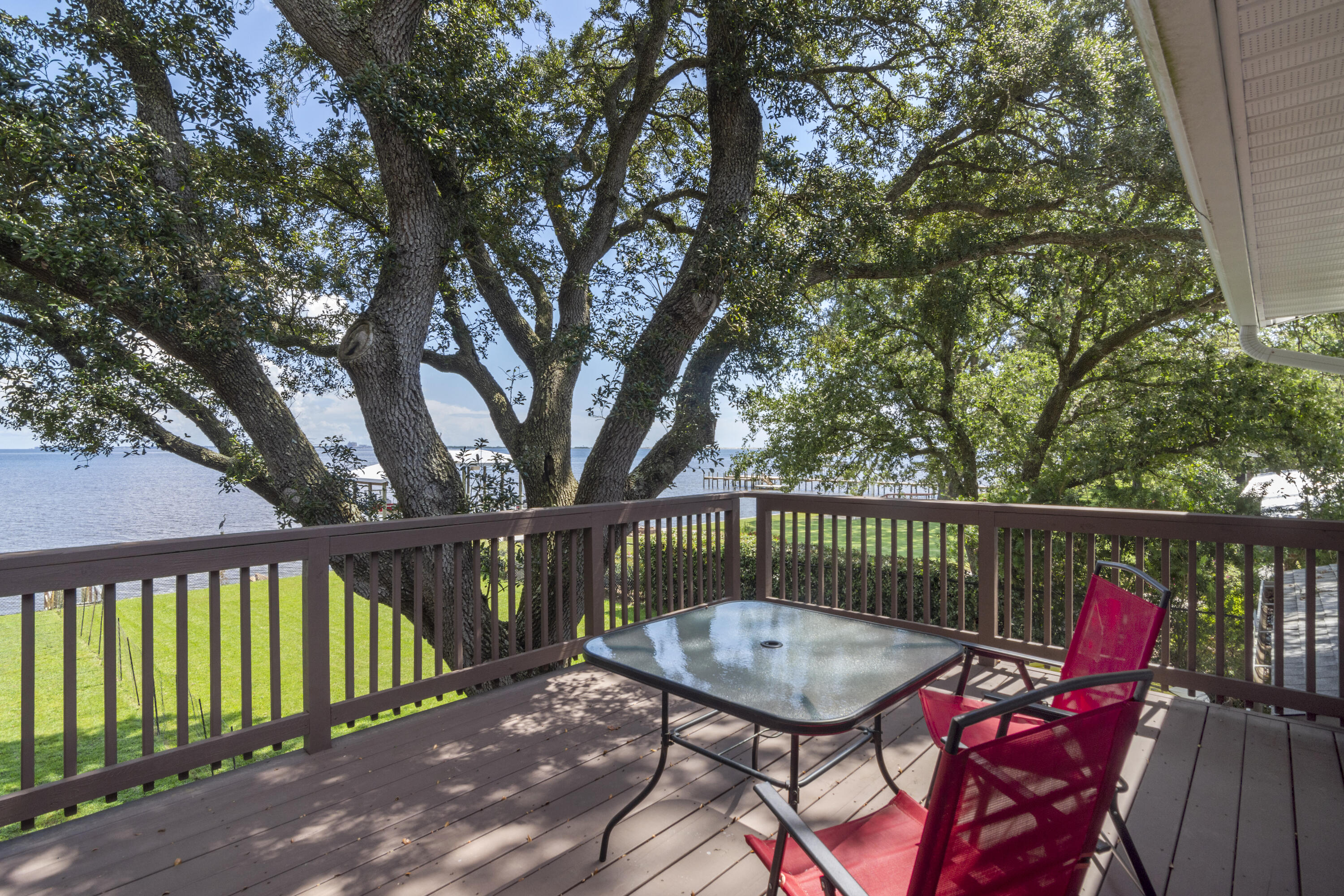 Elliots Point - Residential