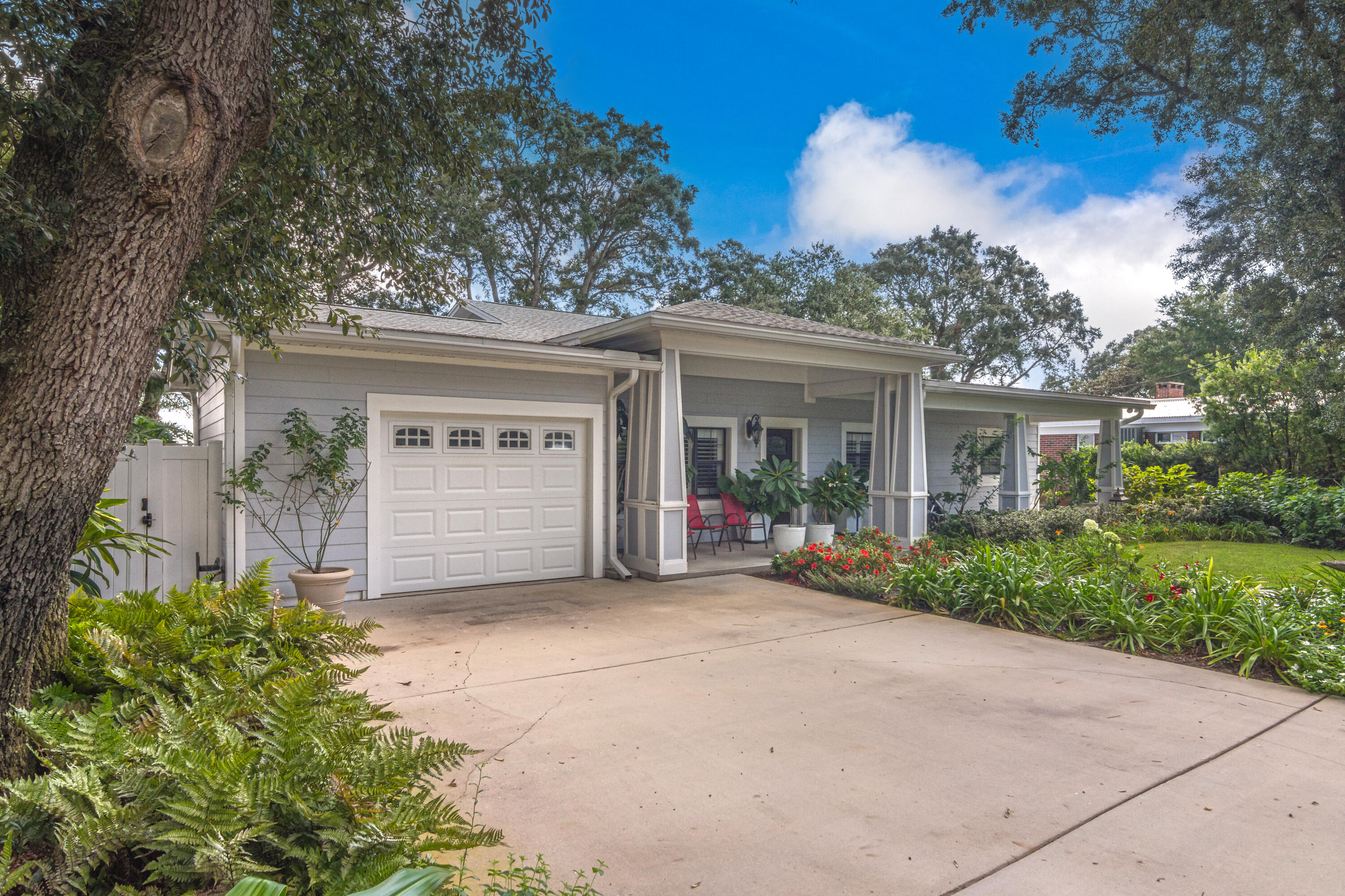 Elliots Point - Residential