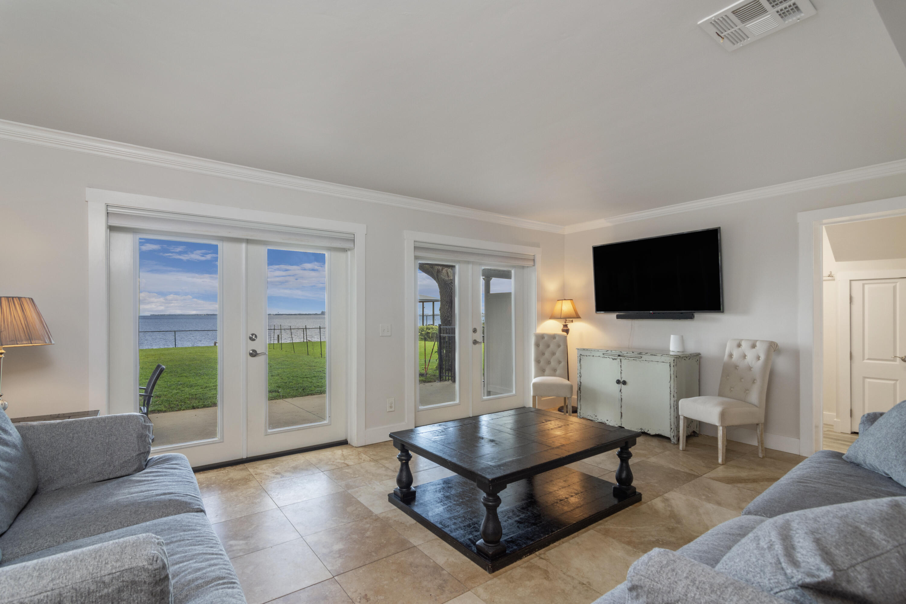 Elliots Point - Residential