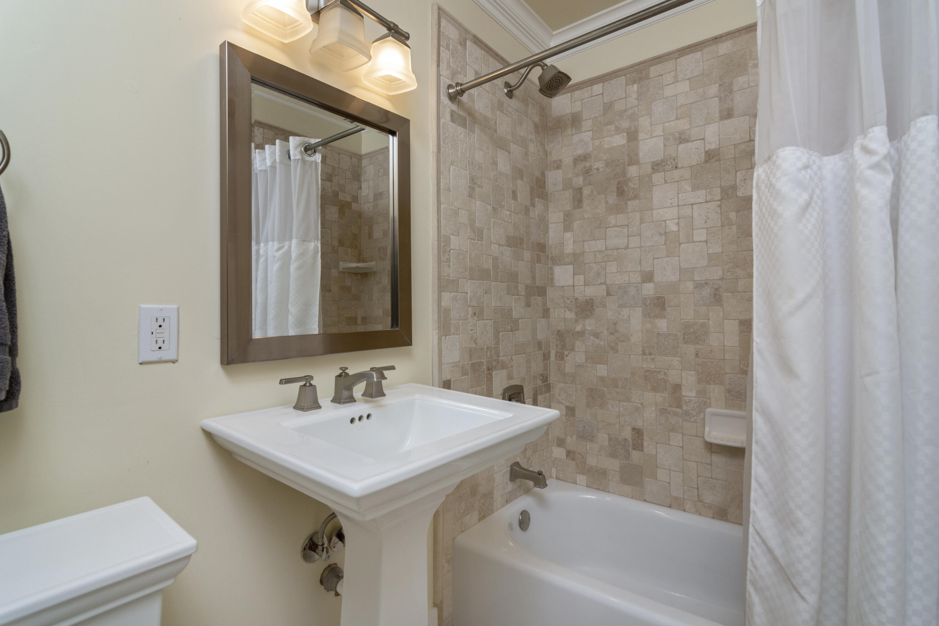 Elliots Point - Residential