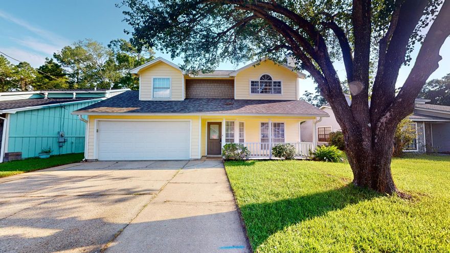 Seller is offering $5,000.00 in Buyer's concessions with acceptable offer. Centrally located two story home, minutes from Eglin AFB, Turkey Creek, and shopping.  Walk into an open floor plan that includes, all tile flooring downstairs, Living/Dining area and kitchen.  Inside laundry off the kitchen, along with a half bath.  The three bedrooms upstairs are carpeted. Master bedroom has full on suite, and the two bedrooms share full hall bathroom. New roof 2022, New Hot Water Heater 5/2023. Washer/Dryer convey AS IS. 
Buyers should verify all data deemed important.  Provide Pre-approval letter or Proof of funds with all offers.