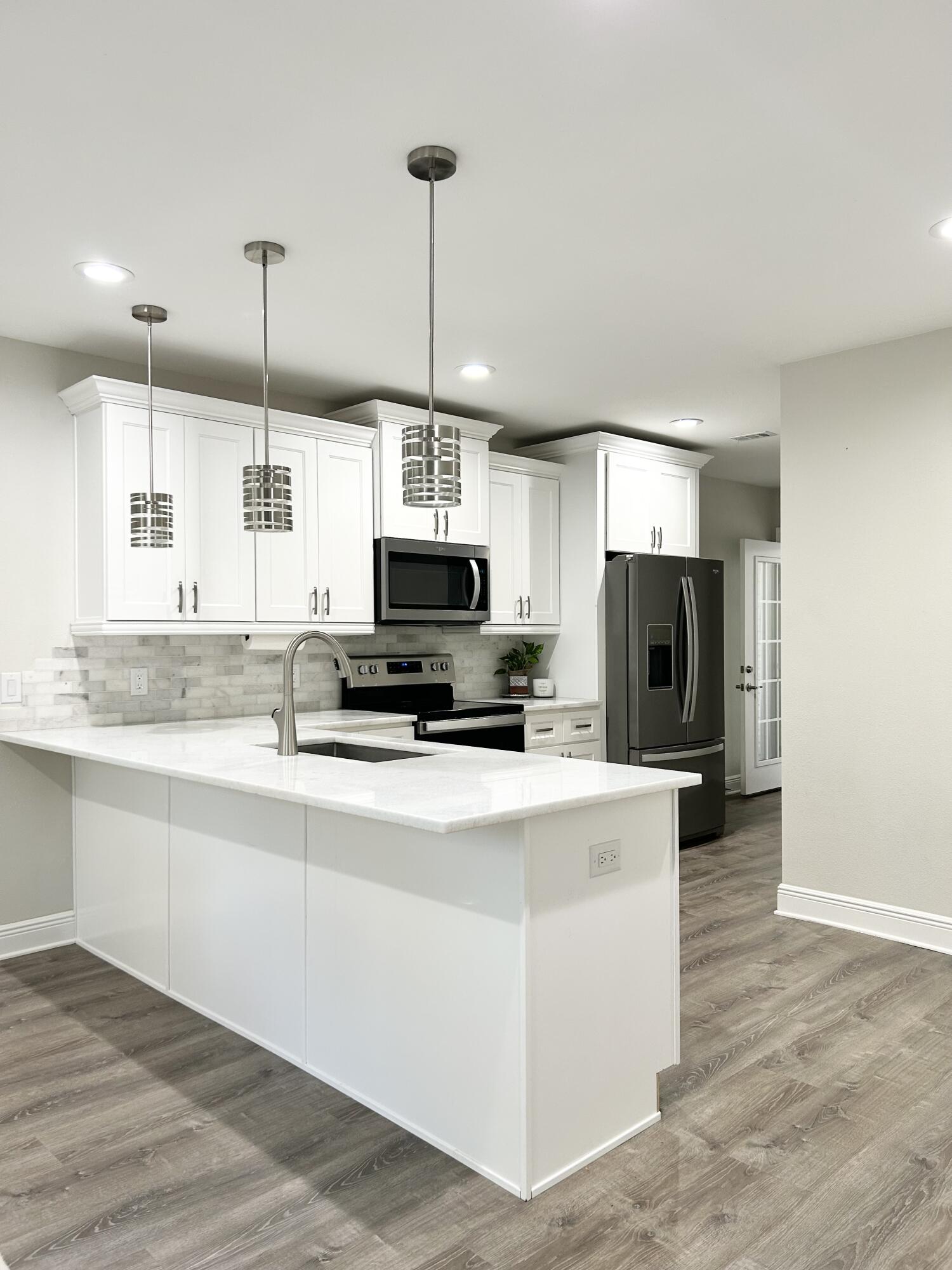 BEACONS BEND - Residential