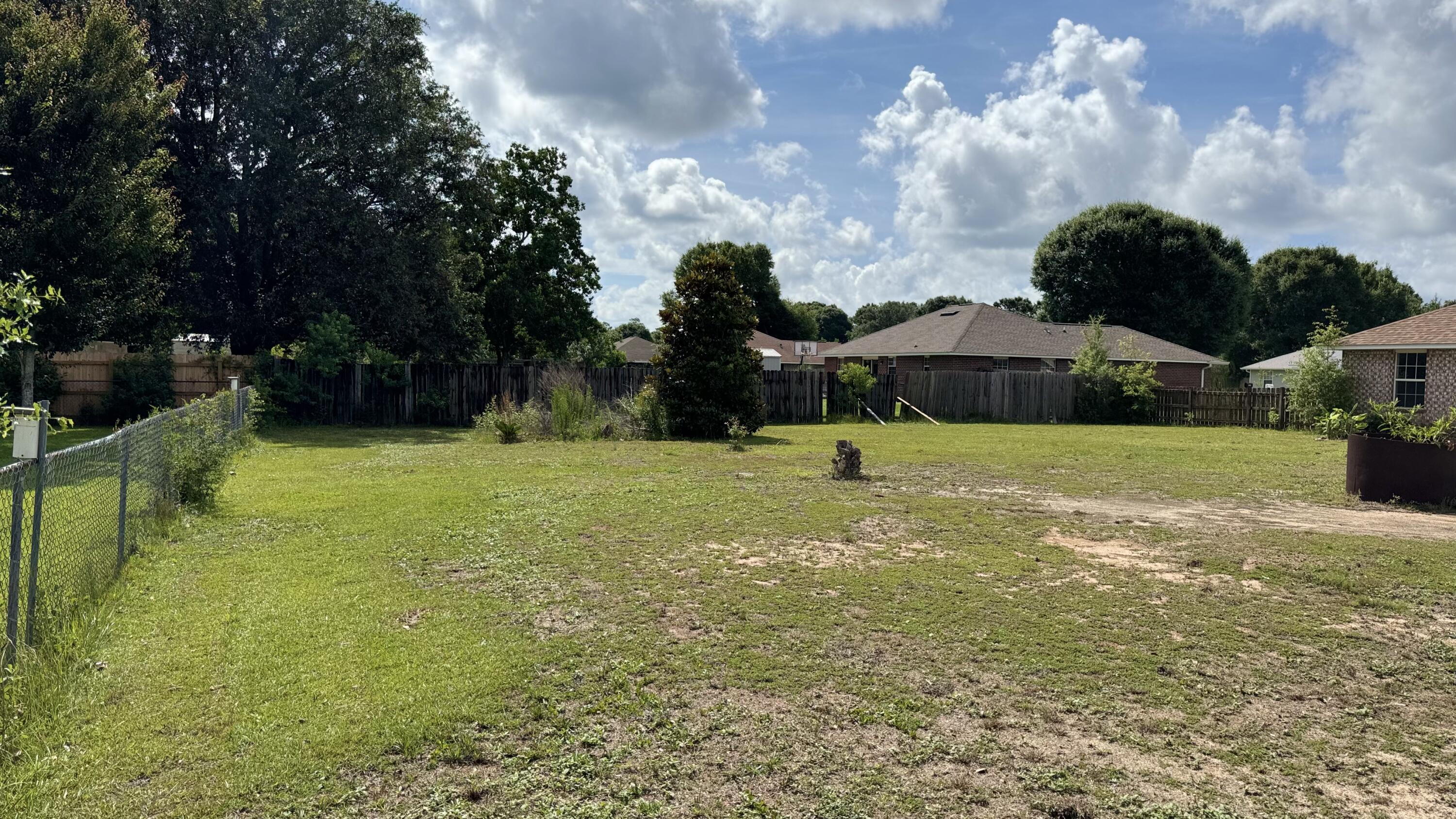 PLANTATION WOODS - Residential