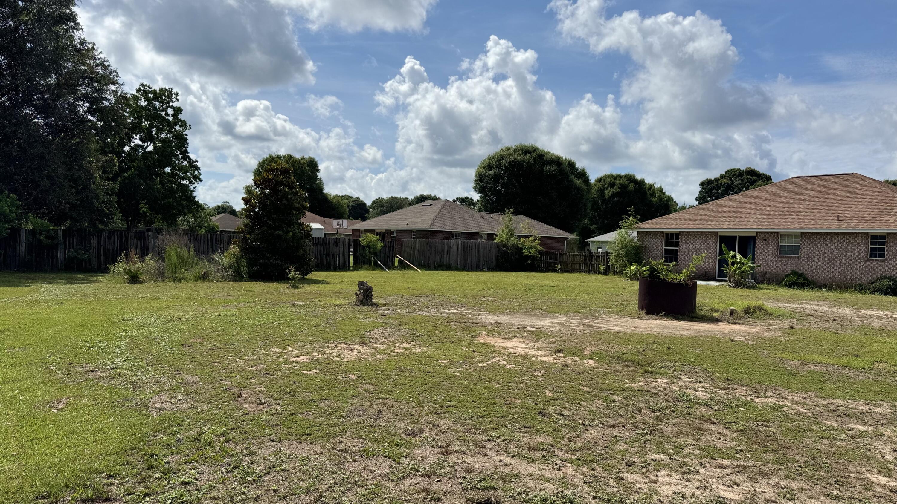 PLANTATION WOODS - Residential
