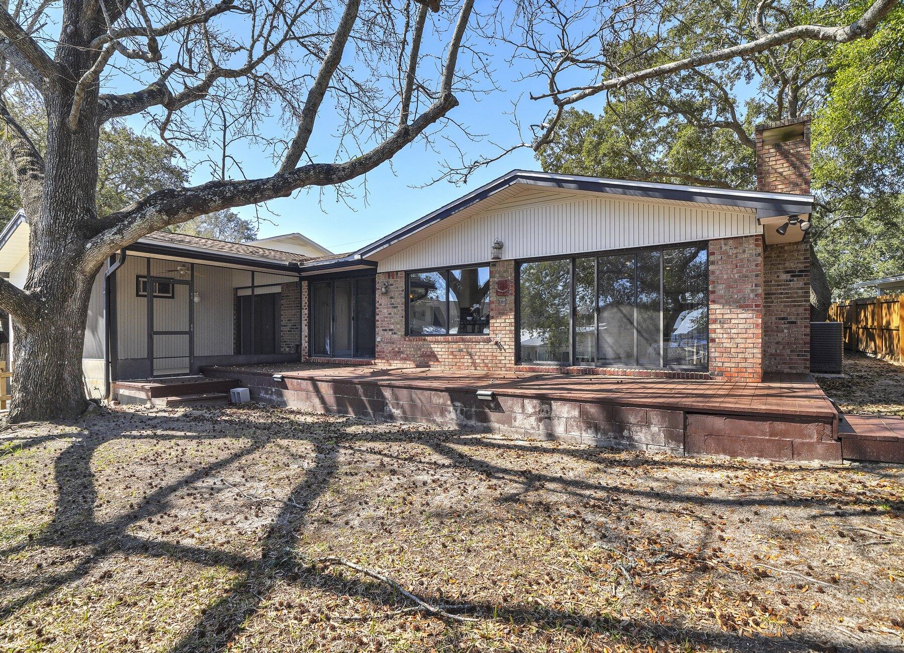 BAYOU WOODS 3RD ADDN - Residential