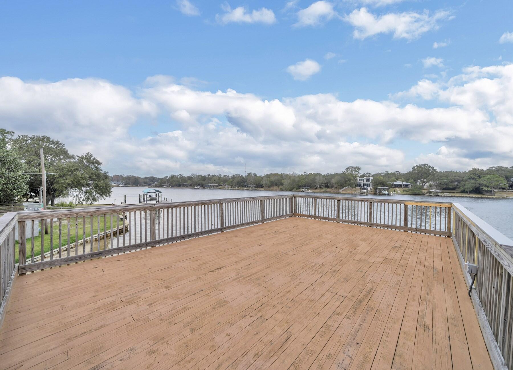 BAYOU WOODS 3RD ADDN - Residential