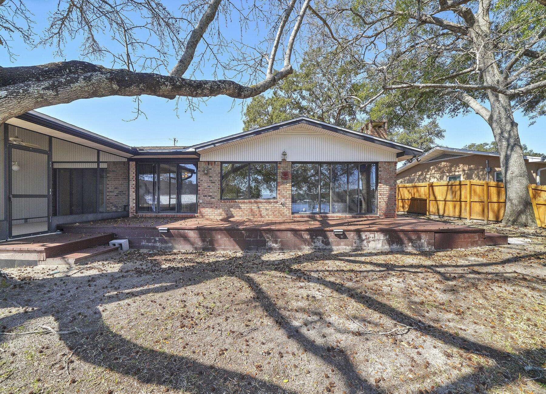 BAYOU WOODS 3RD ADDN - Residential