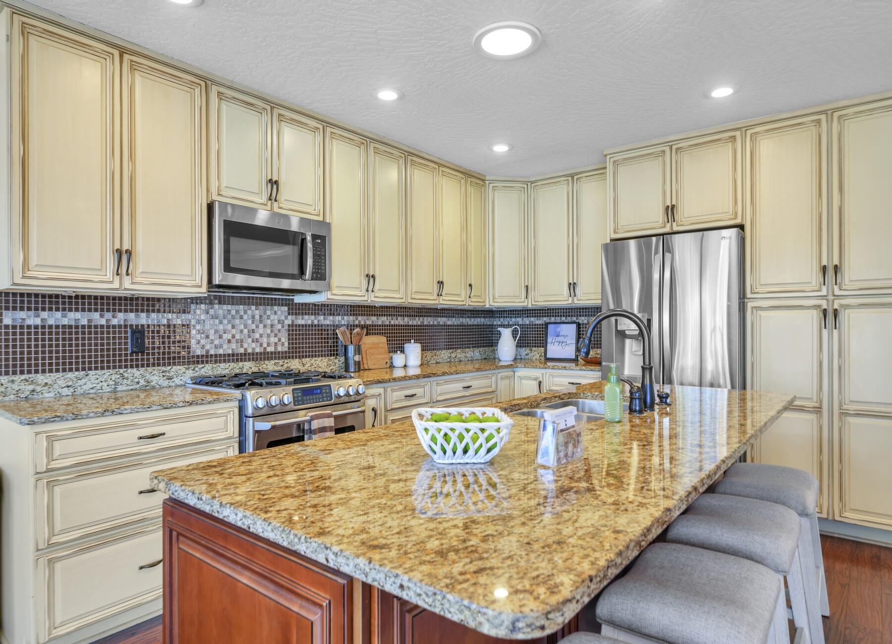 BAYOU WOODS 3RD ADDN - Residential