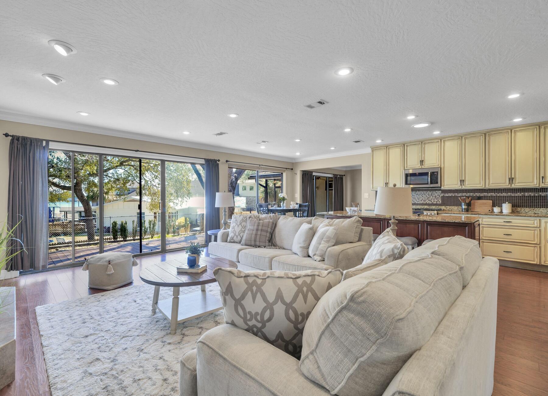 BAYOU WOODS 3RD ADDN - Residential