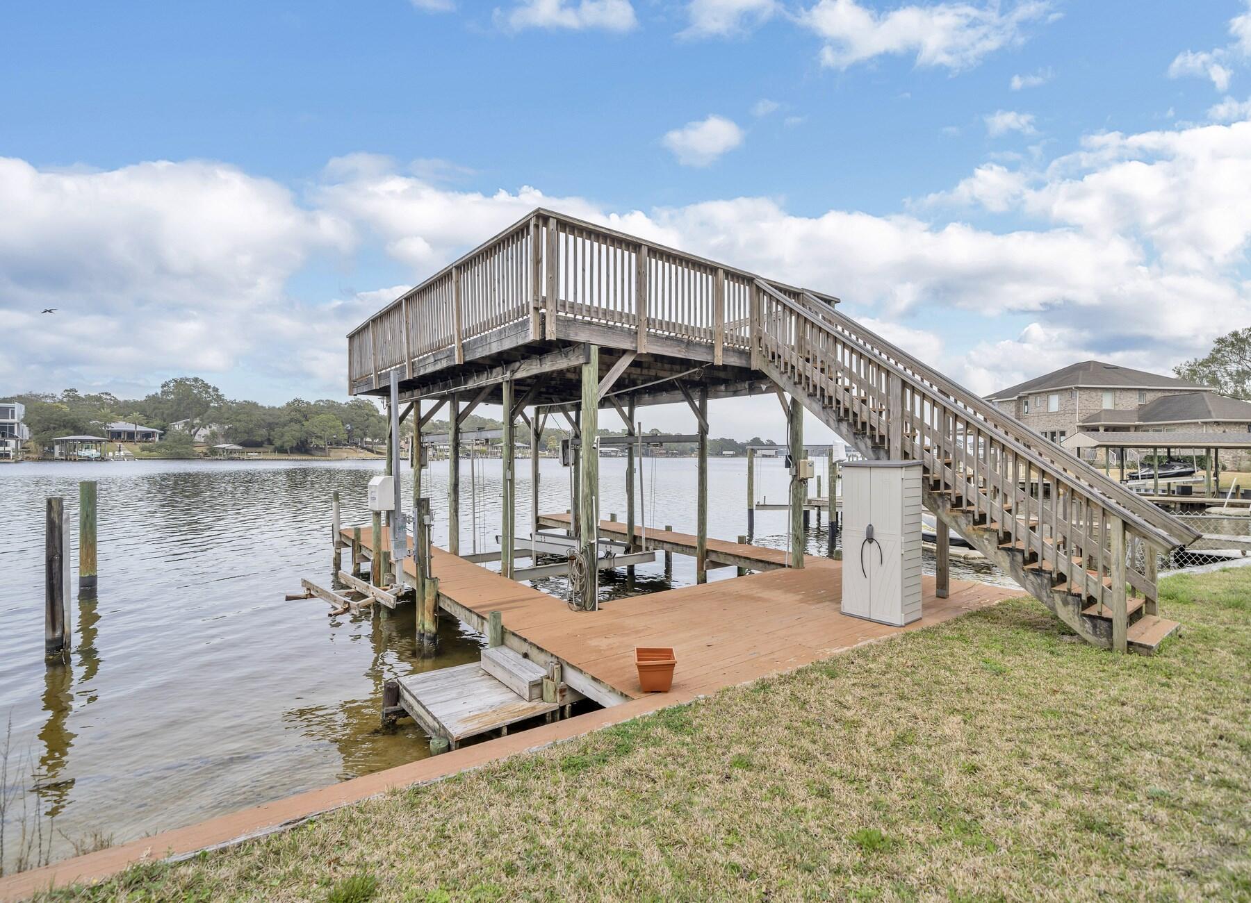 BAYOU WOODS 3RD ADDN - Residential