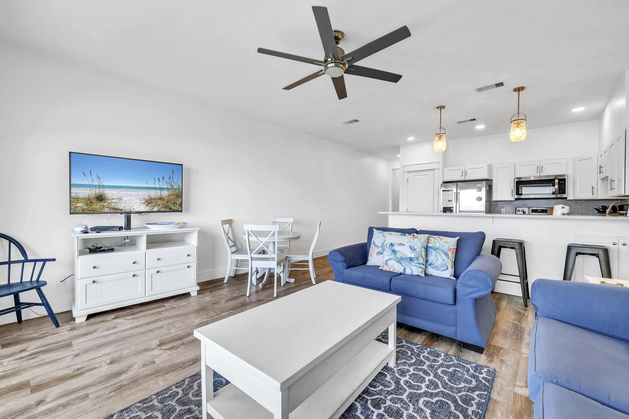 THE PALMS AT SEAGROVE A - Residential