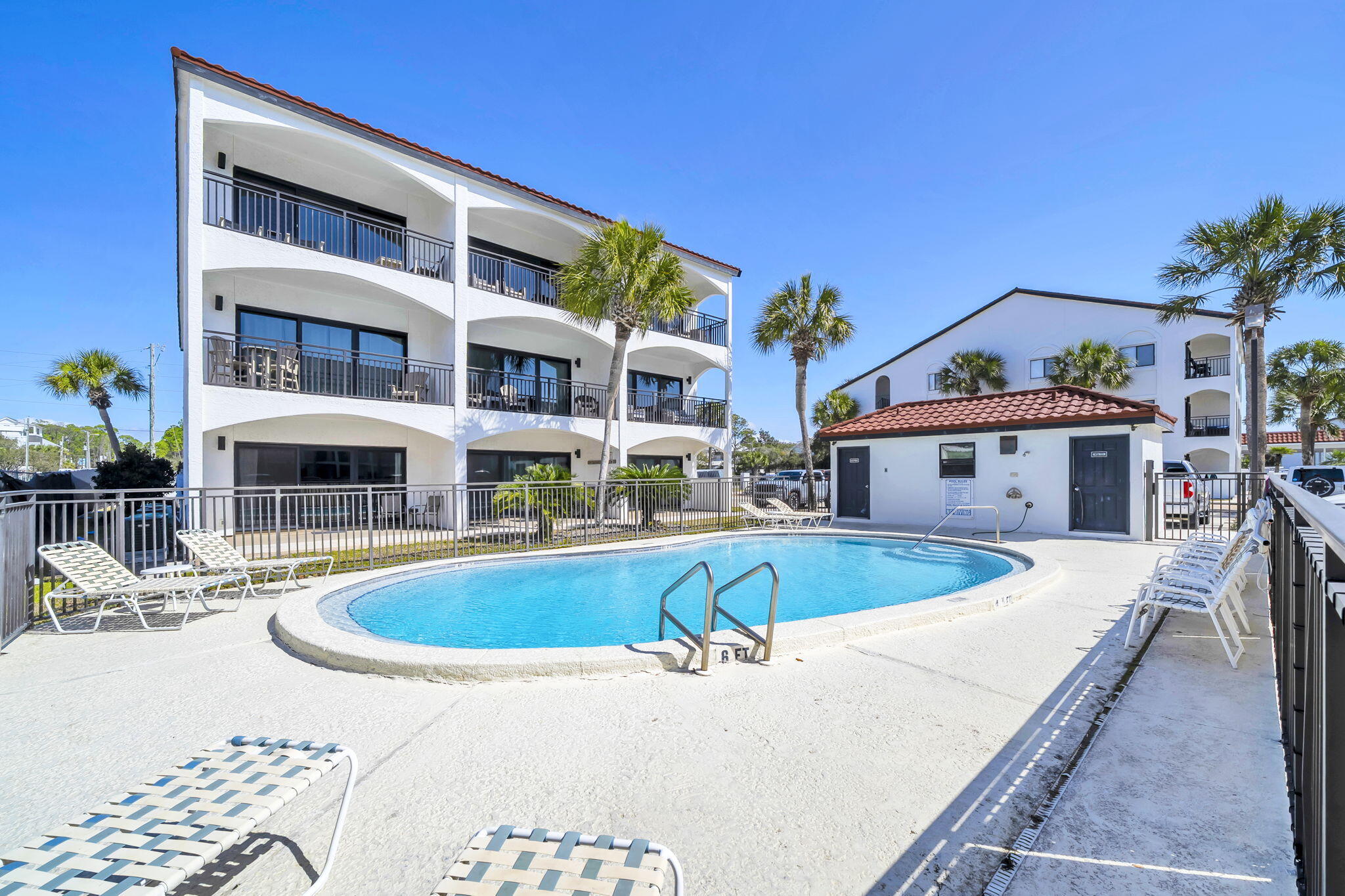 THE PALMS AT SEAGROVE A - Residential