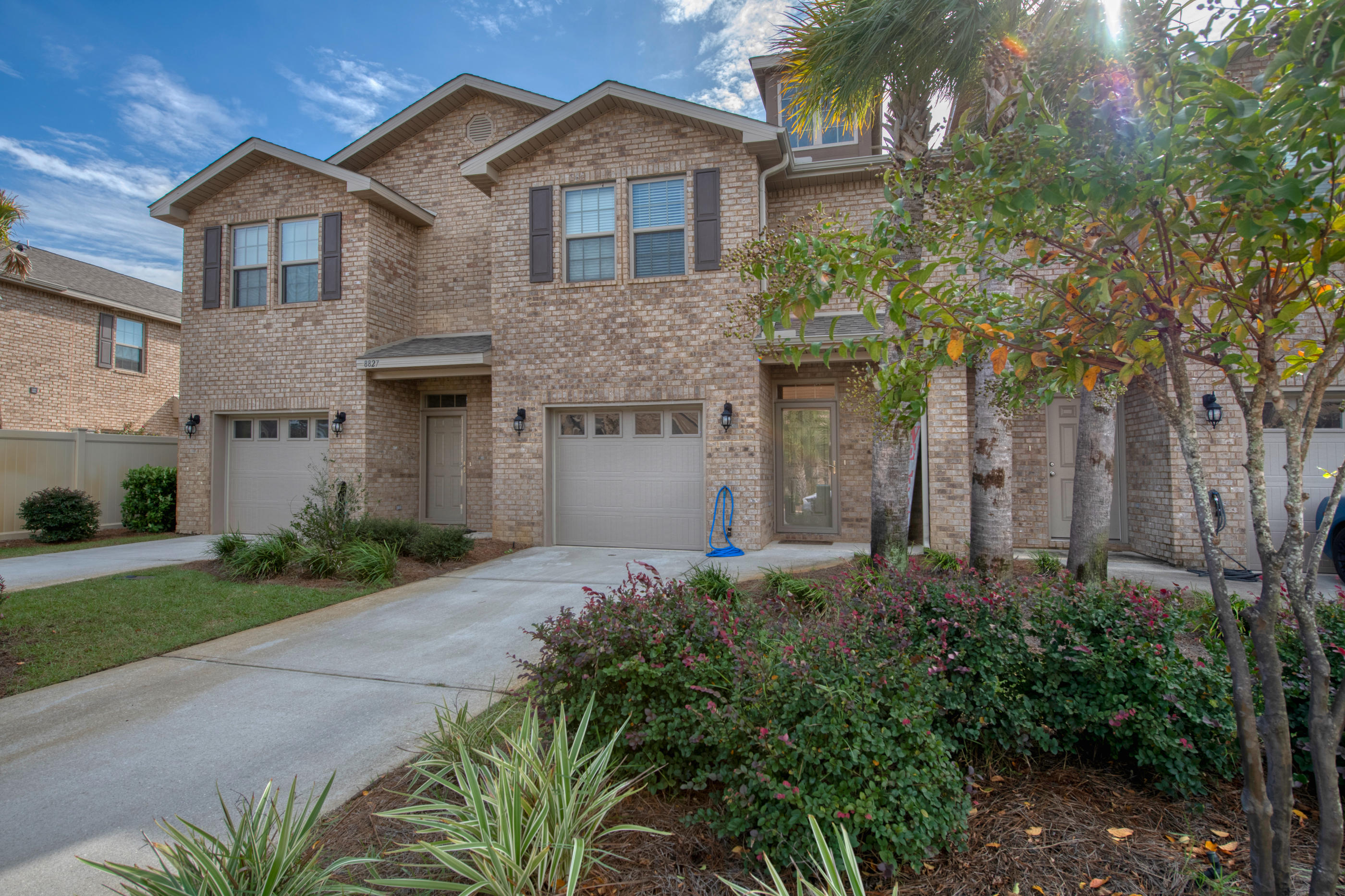 RESERVE POINTE - Residential