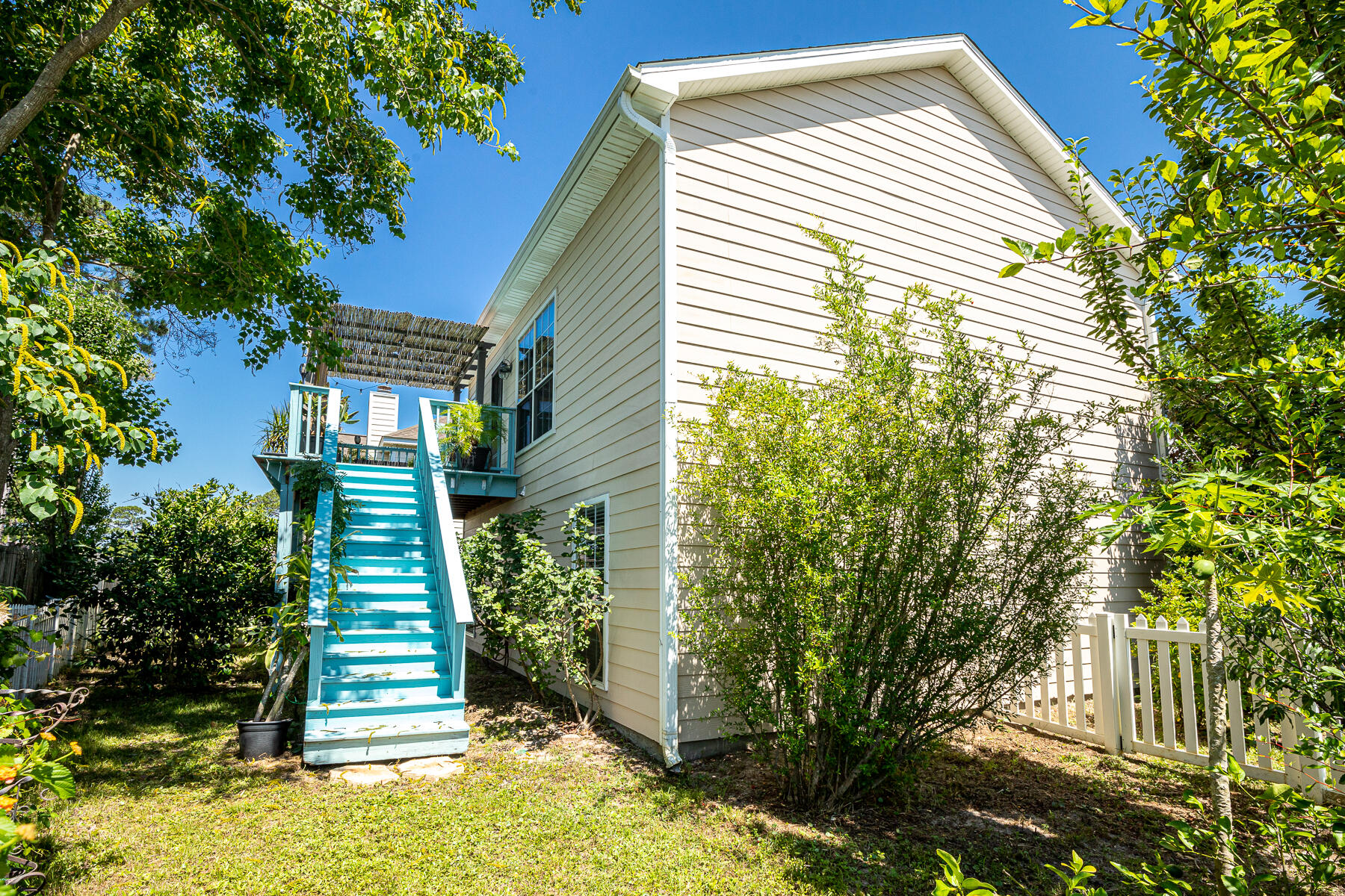 OLDE FLORIDA LAKES - Residential