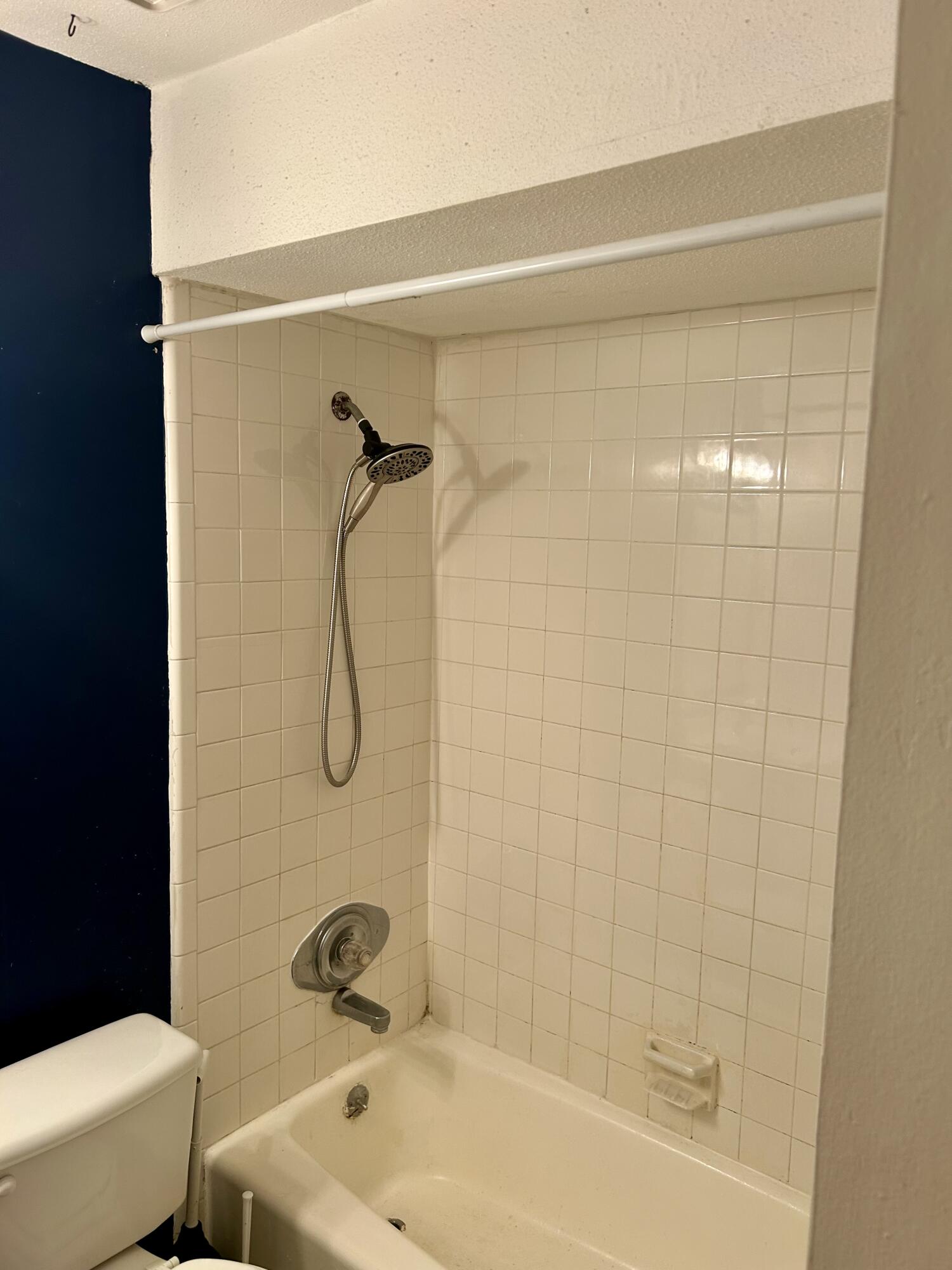 BAYVIEW WATERS CONDO - Residential Lease