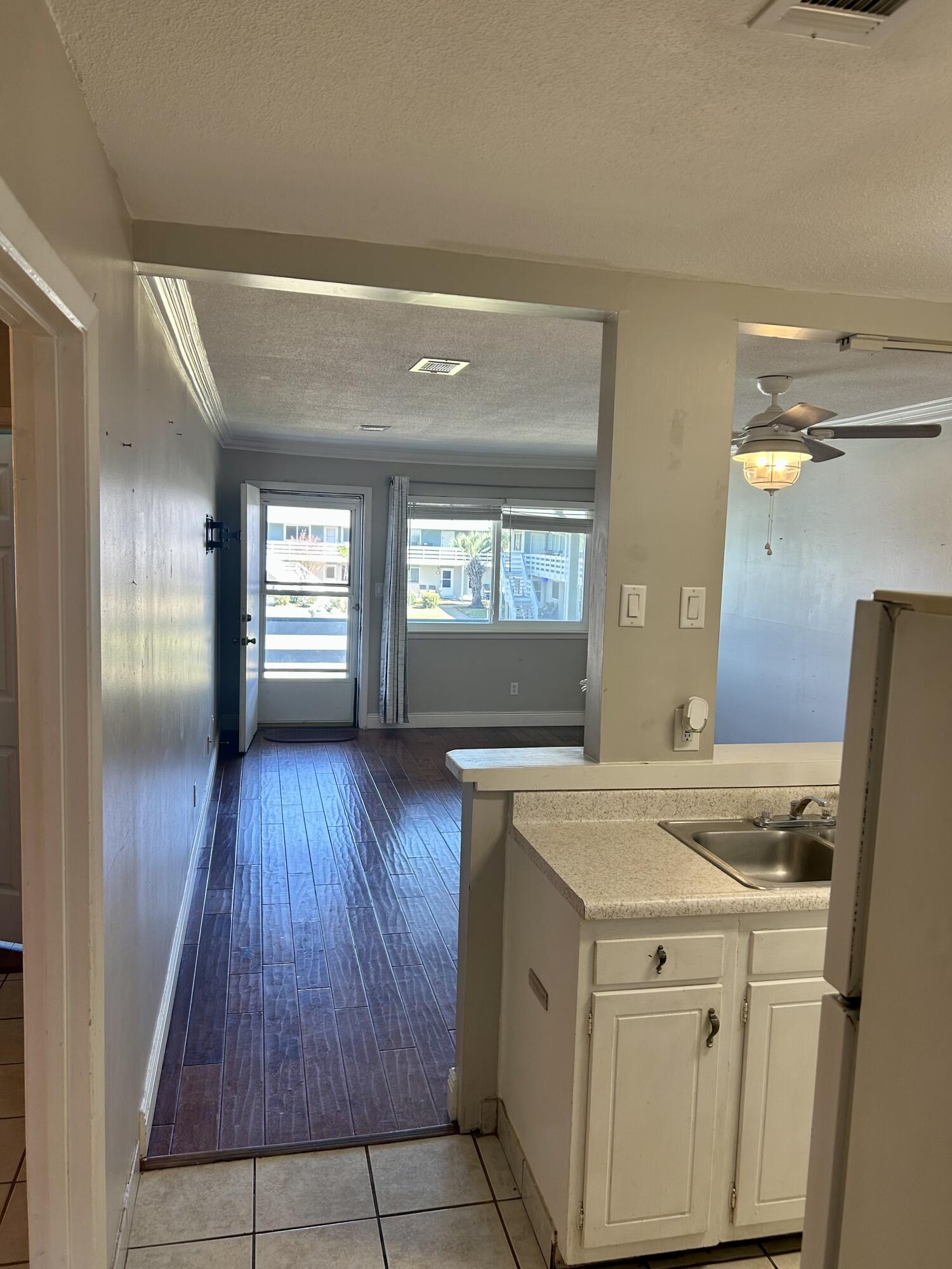 BAYVIEW WATERS CONDO - Residential Lease