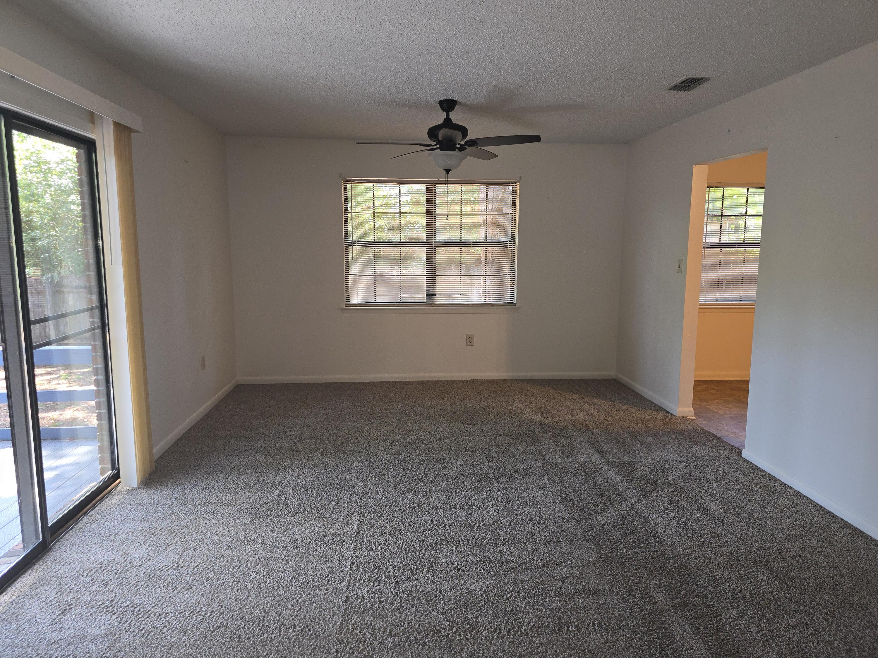 BERKSHIRE WOODS - Residential Lease