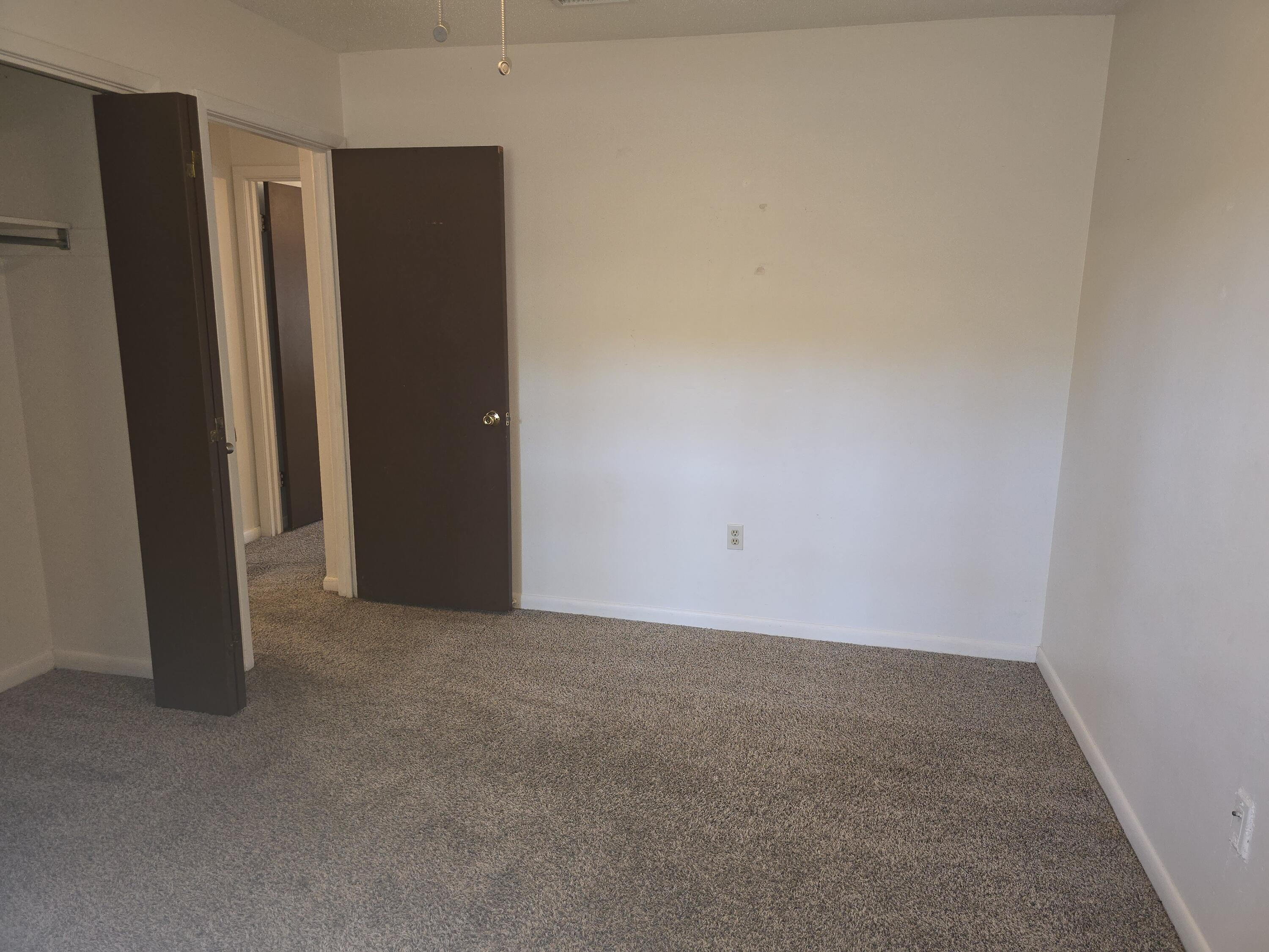 BERKSHIRE WOODS - Residential Lease