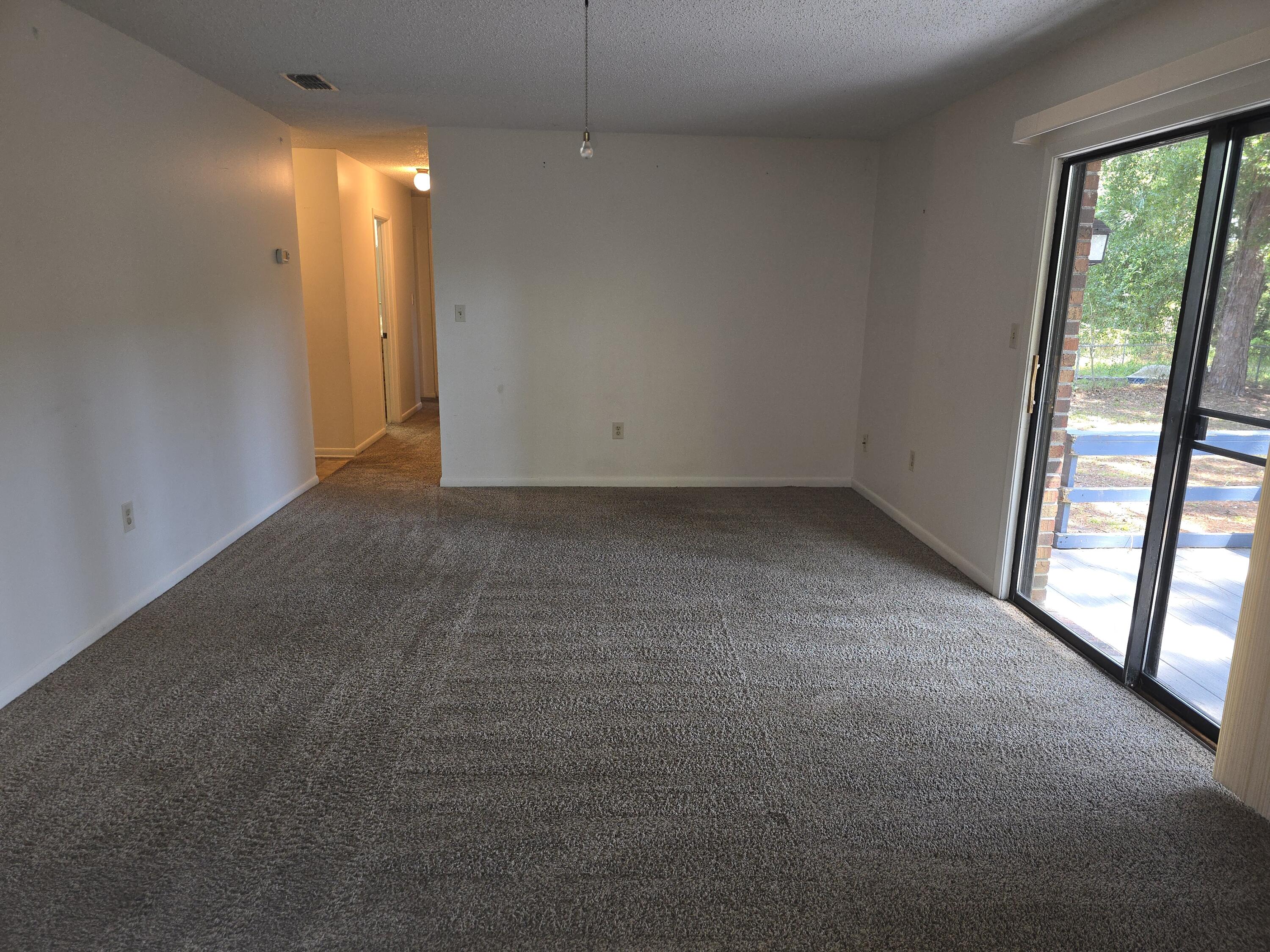 BERKSHIRE WOODS - Residential Lease