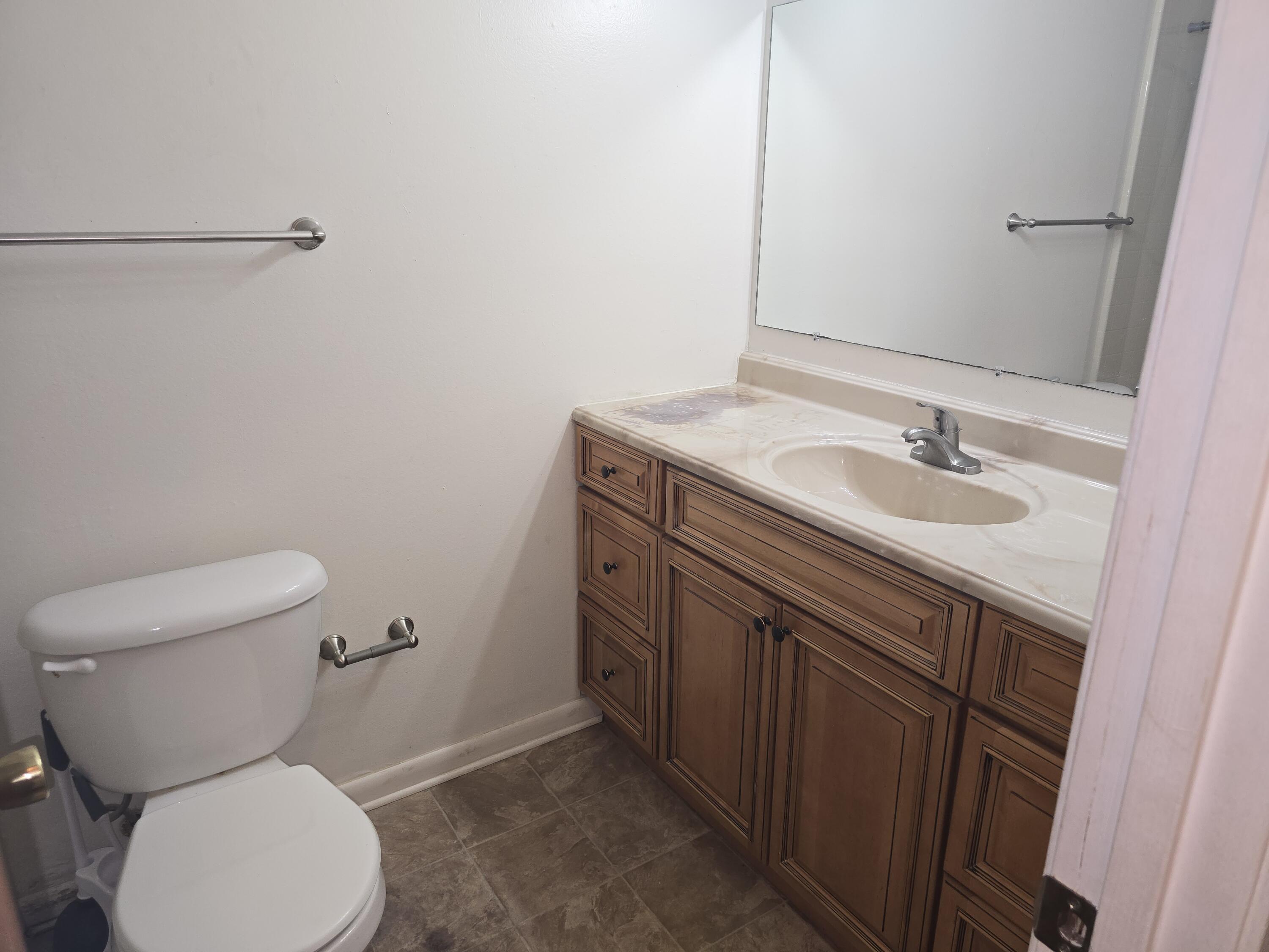 BERKSHIRE WOODS - Residential Lease
