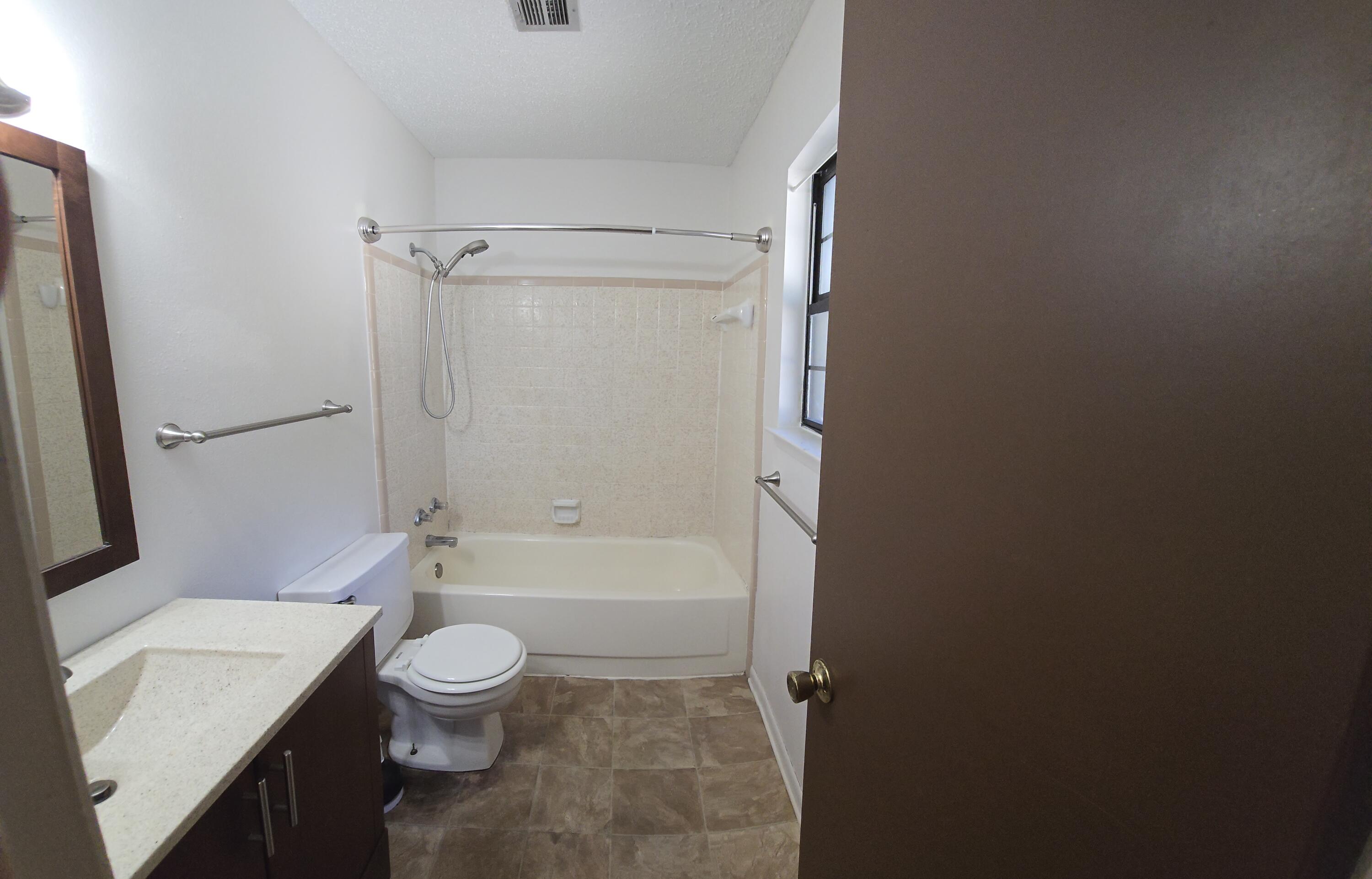 BERKSHIRE WOODS - Residential Lease