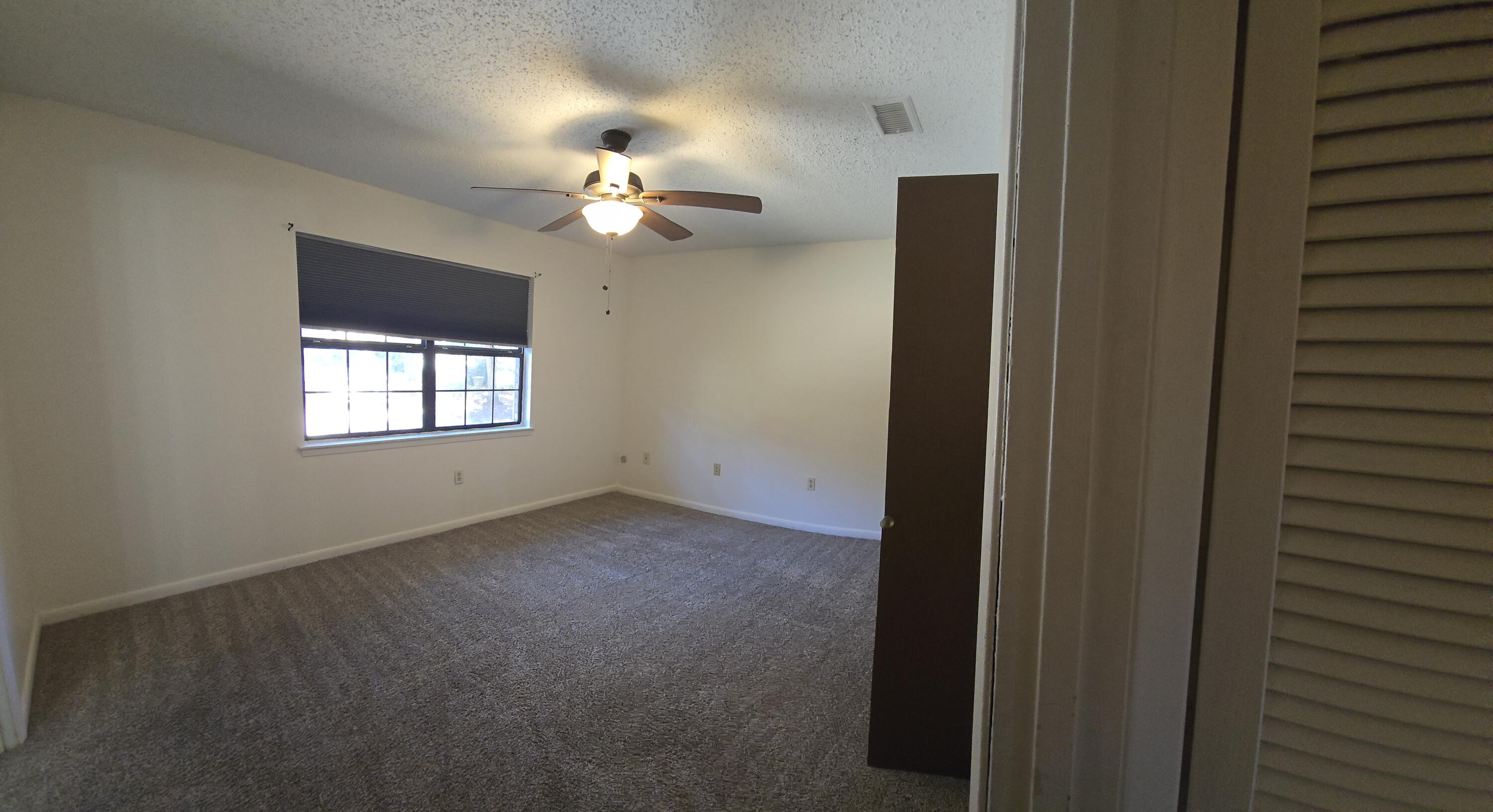 BERKSHIRE WOODS - Residential Lease
