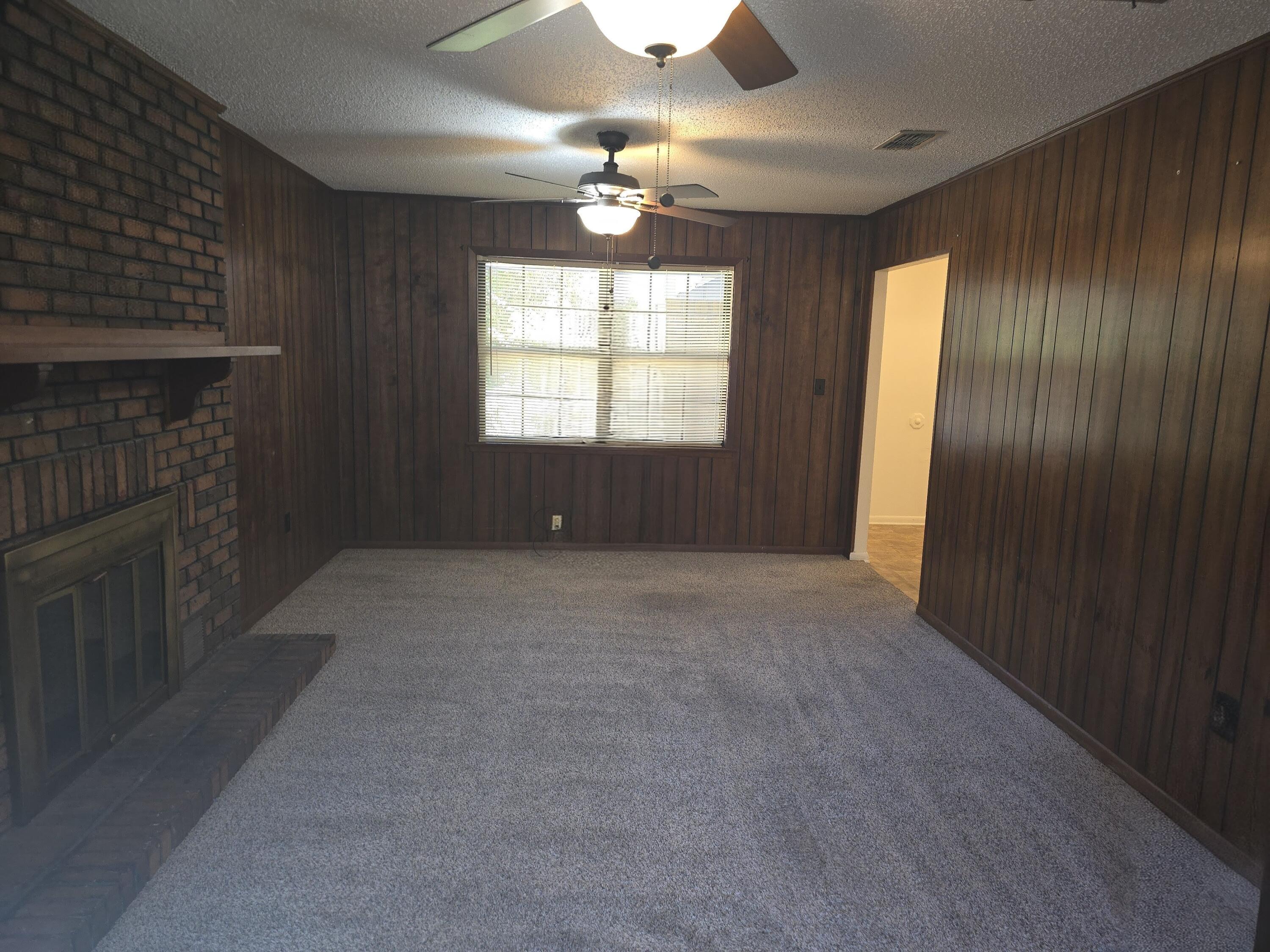 BERKSHIRE WOODS - Residential Lease