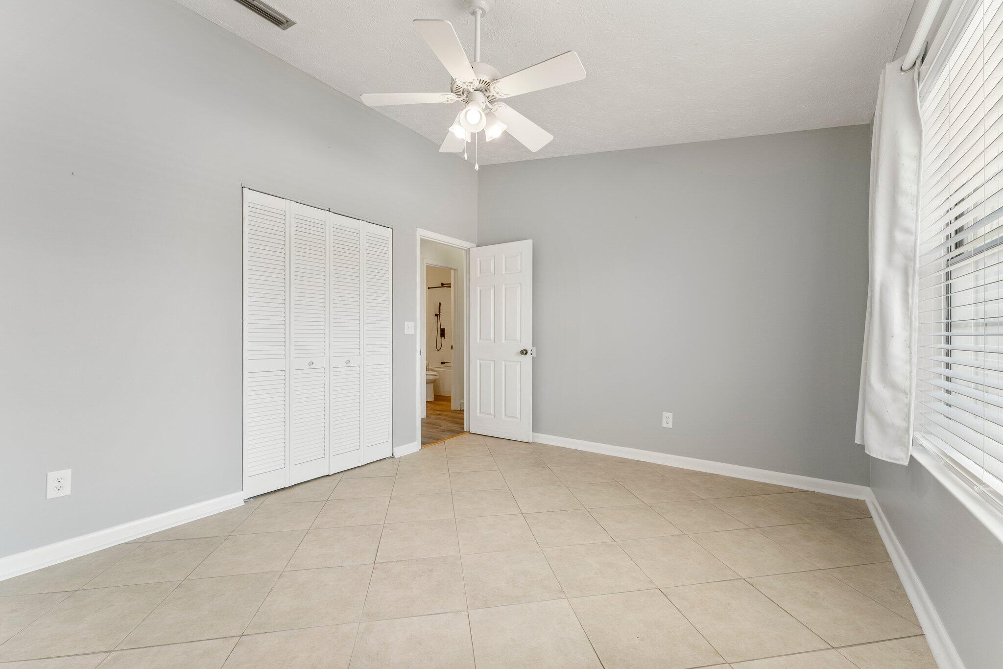 TREASURE COVE UNIT 2 - Residential