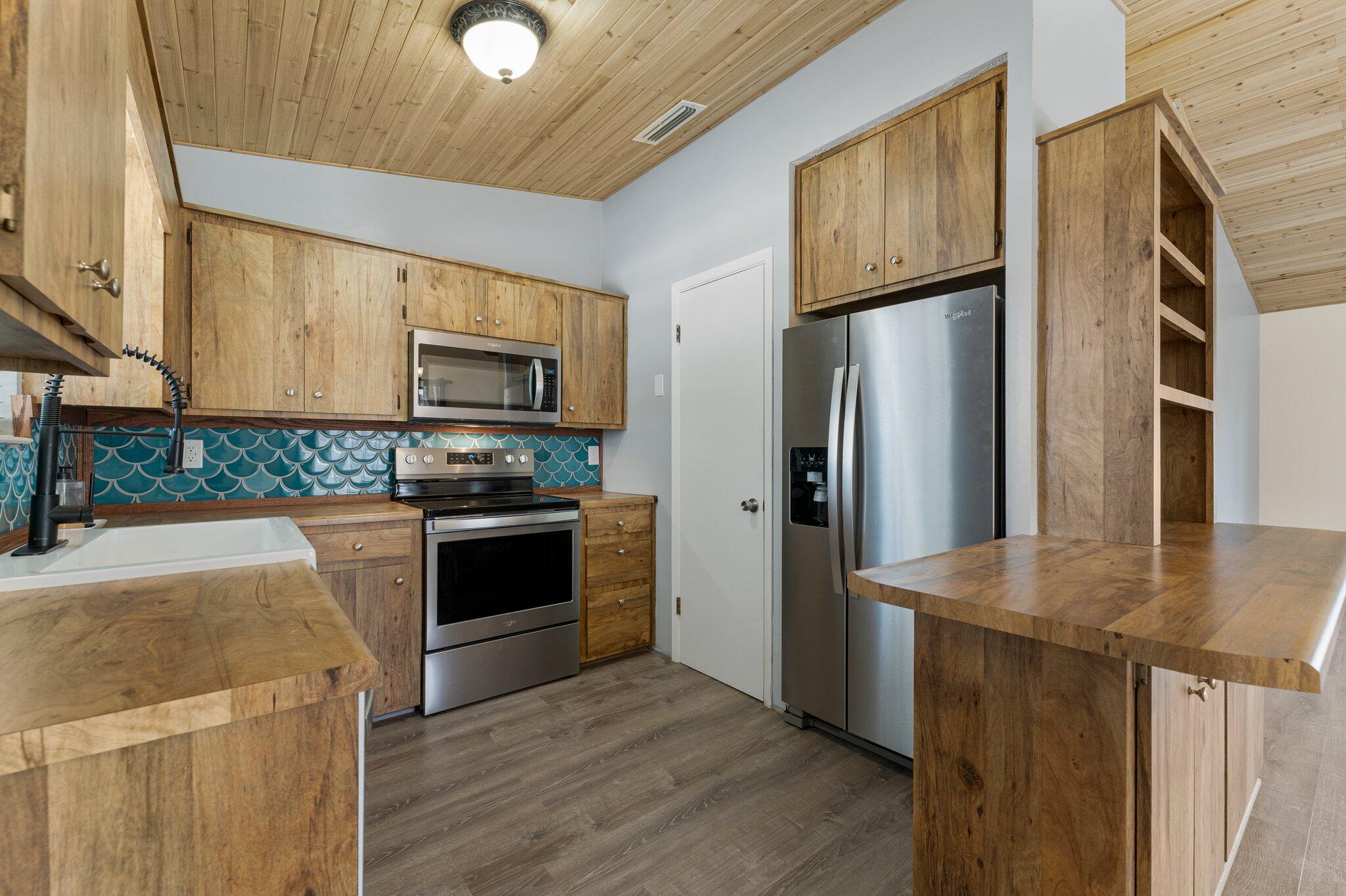 TREASURE COVE UNIT 2 - Residential