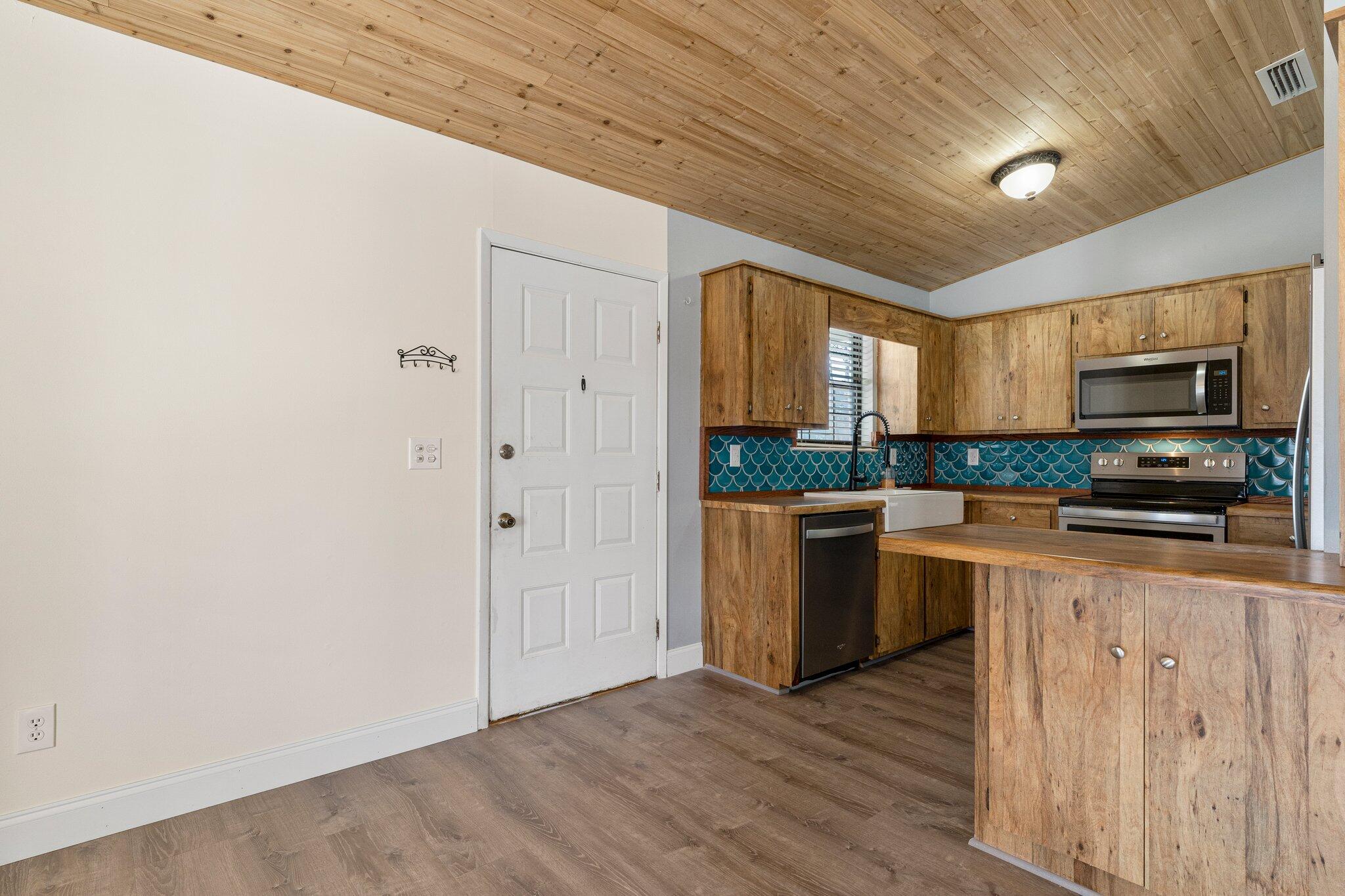 TREASURE COVE UNIT 2 - Residential