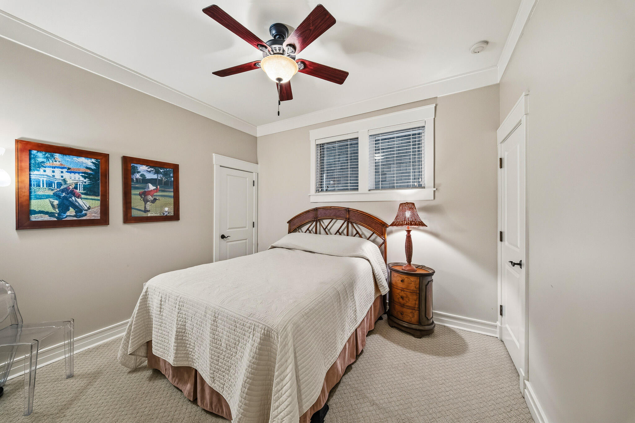 LAKESIDE LODGE AT PROSPECT POINT - Residential